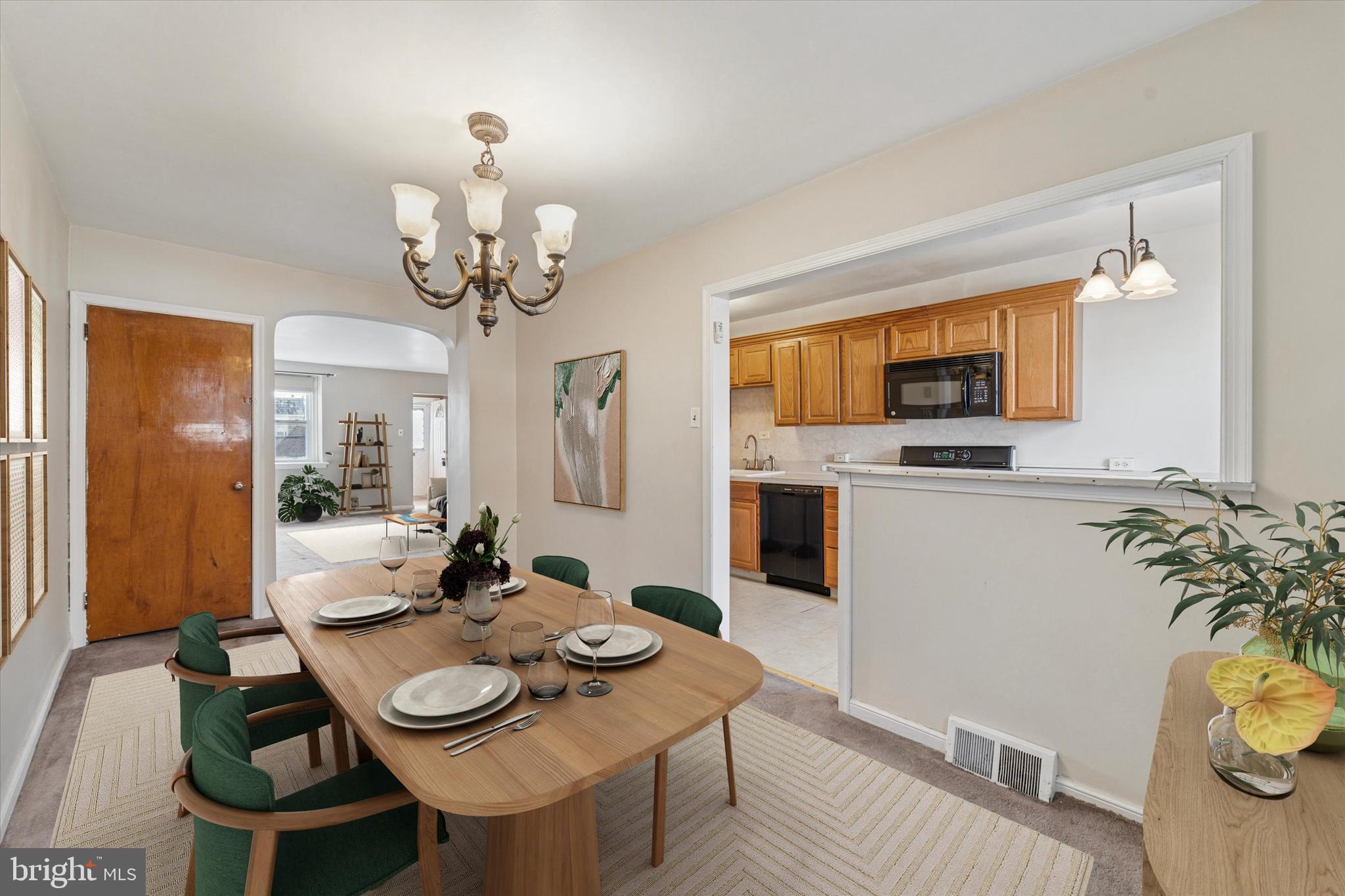 EAST OAK LANE - Residential