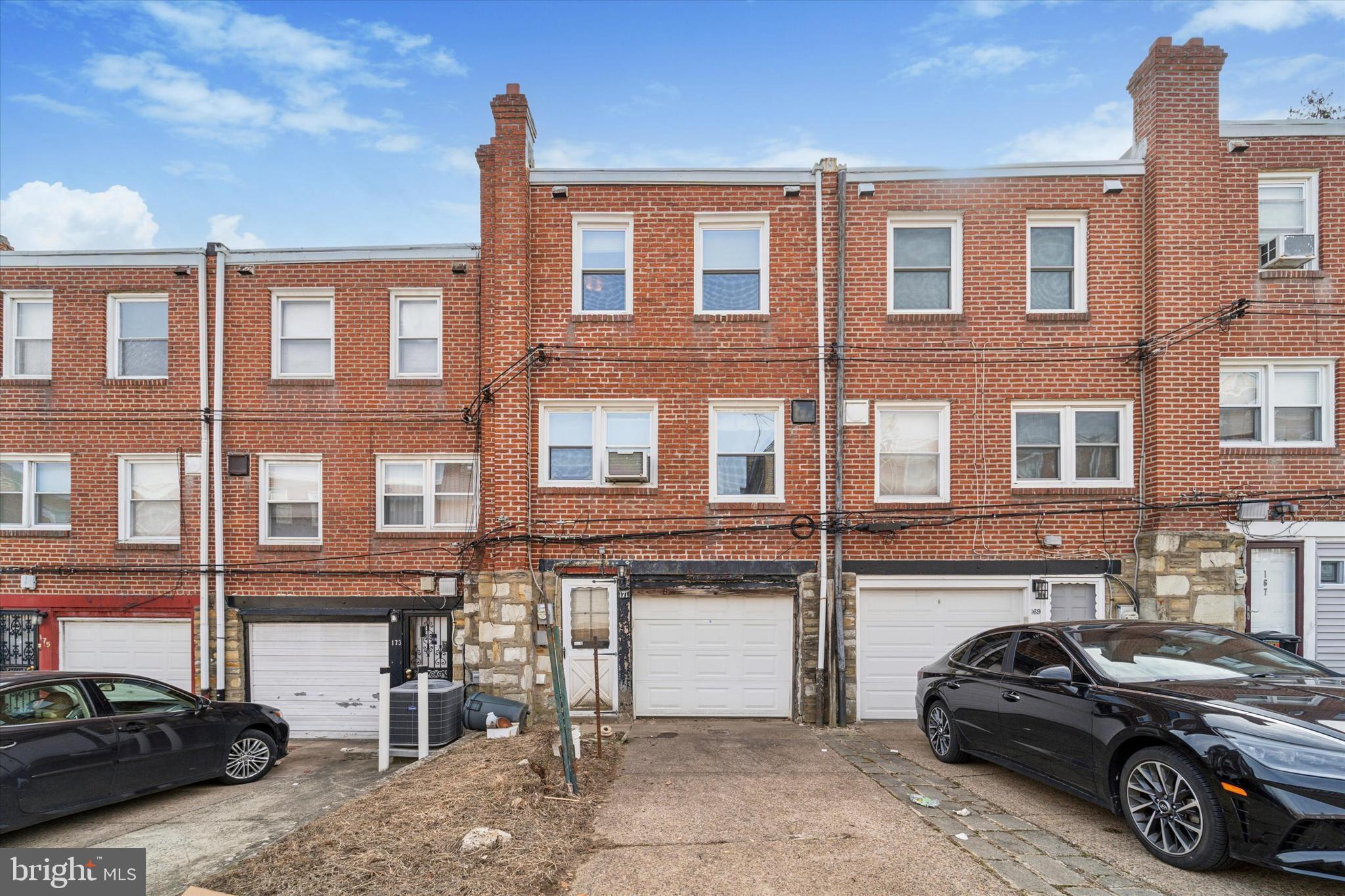 EAST OAK LANE - Residential