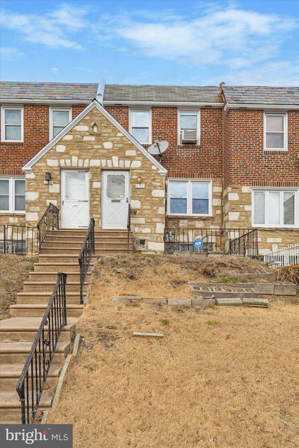 EAST OAK LANE - Residential