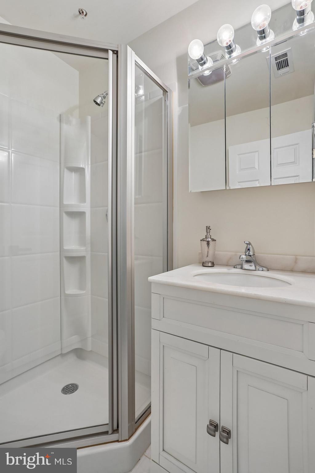 PT ROCKVILLE TWN RES 1 - Residential