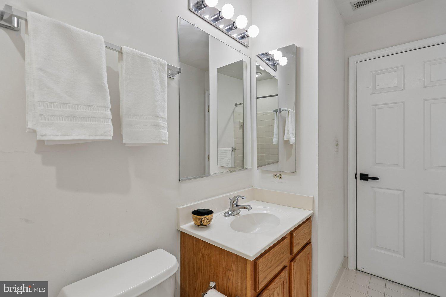 PT ROCKVILLE TWN RES 1 - Residential