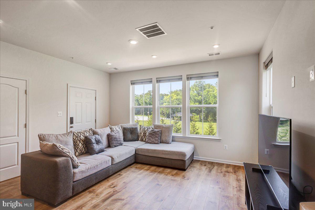 LONG GATE - Residential