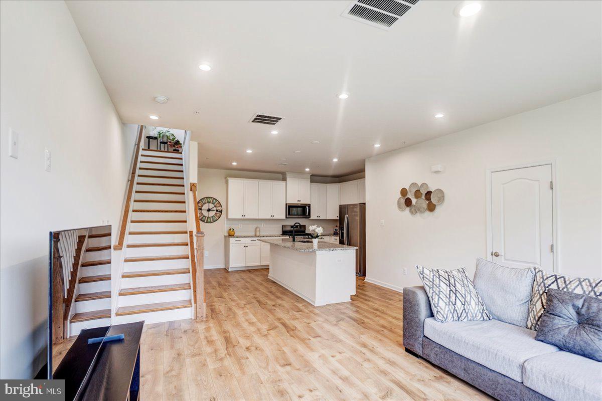 LONG GATE - Residential