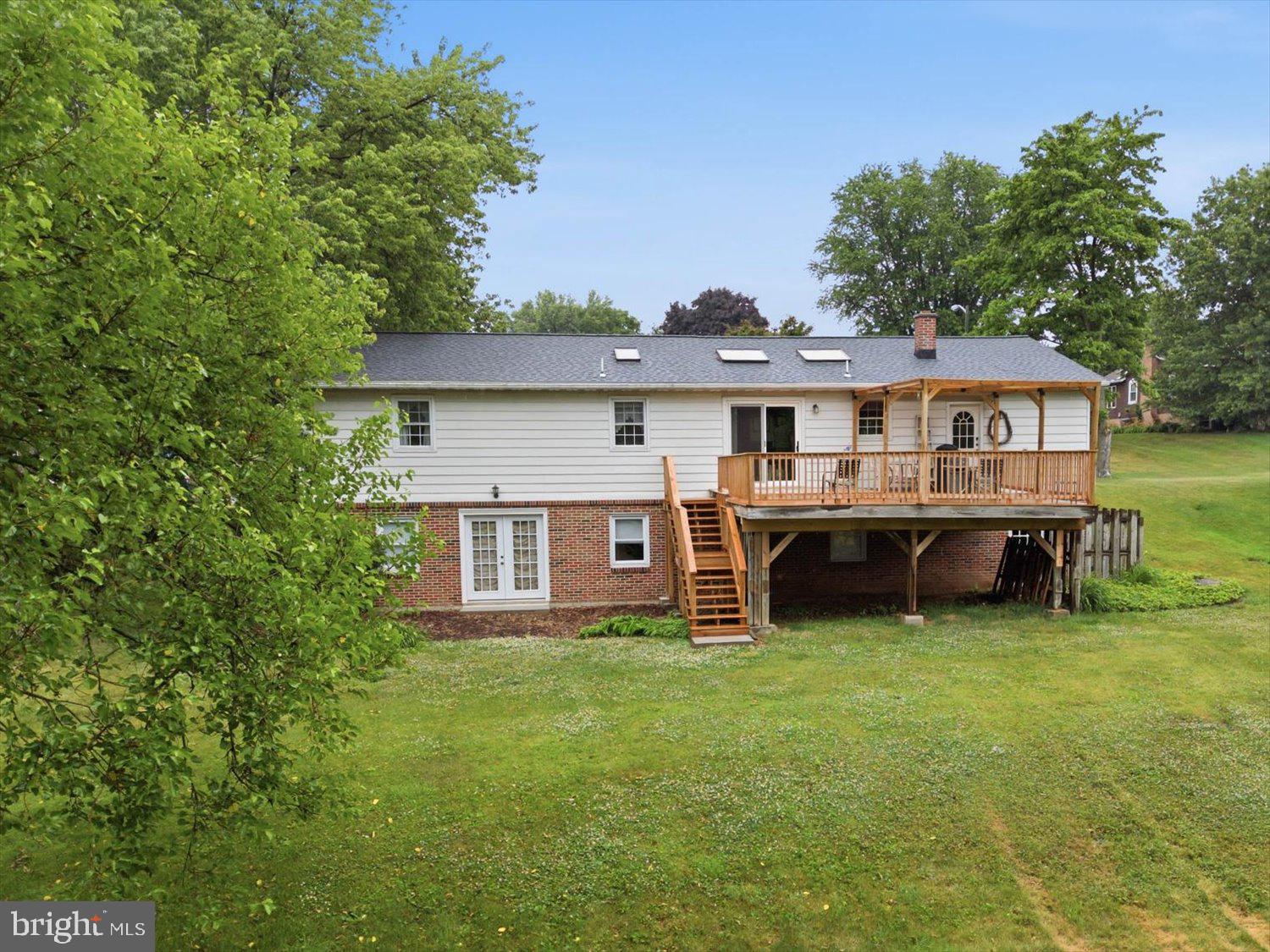 SANDY BEACH HEIGHTS - Residential