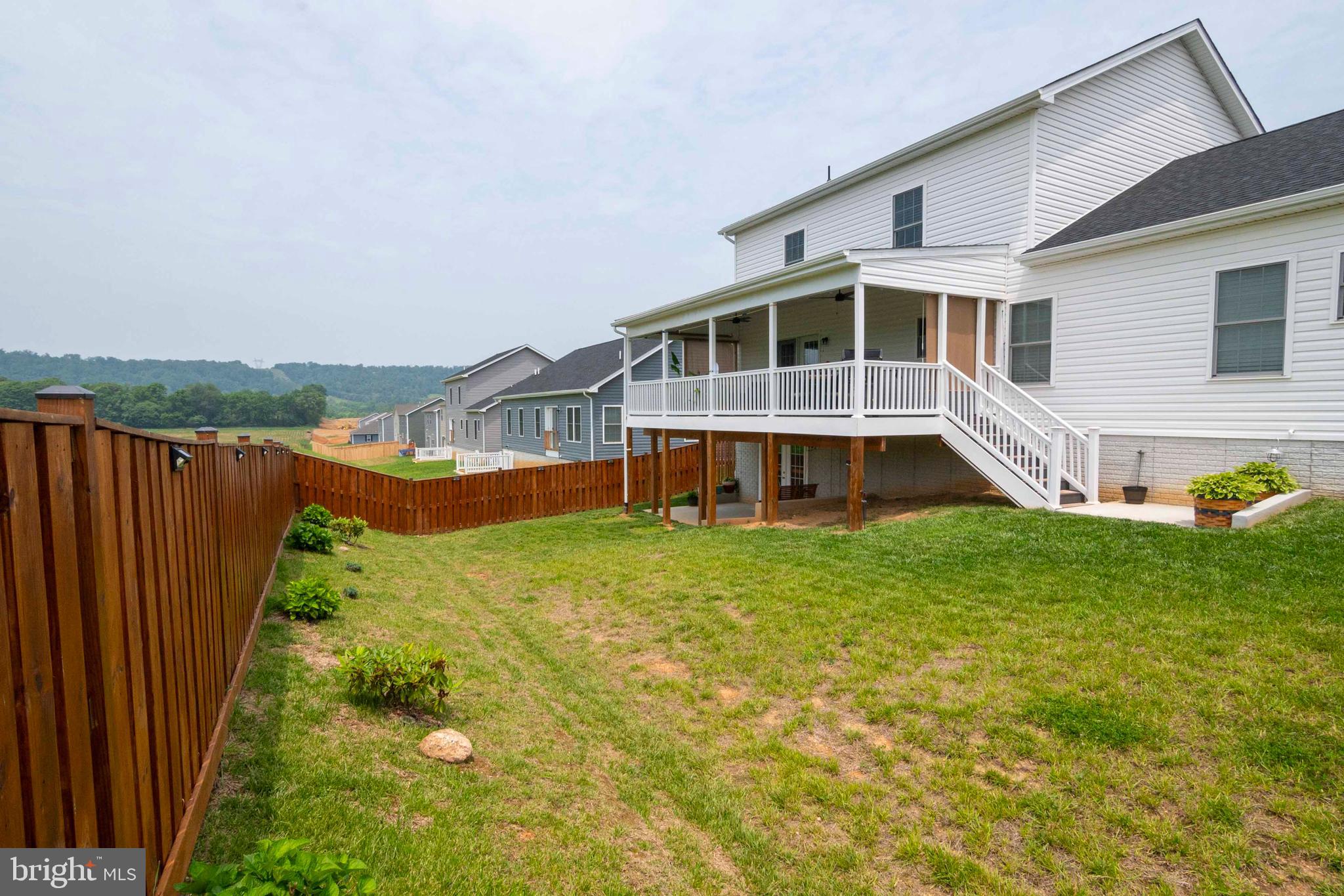 RED HILL - Residential