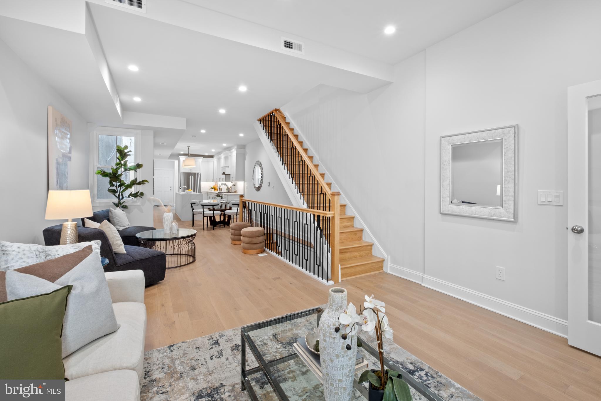 ART MUSEUM AREA - Residential