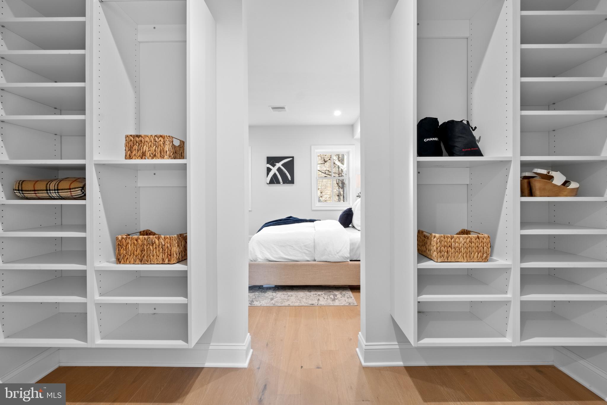 ART MUSEUM AREA - Residential