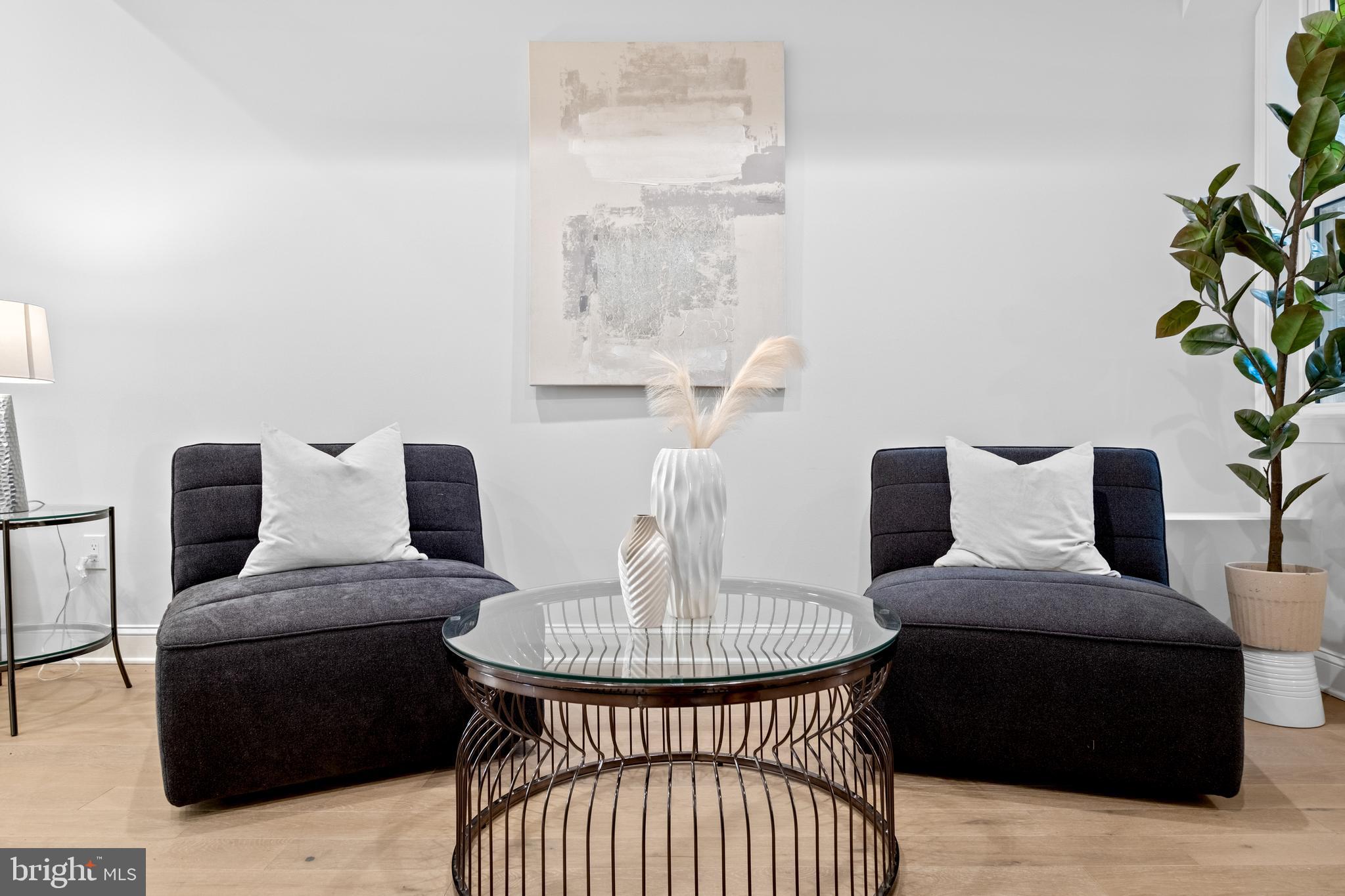 ART MUSEUM AREA - Residential