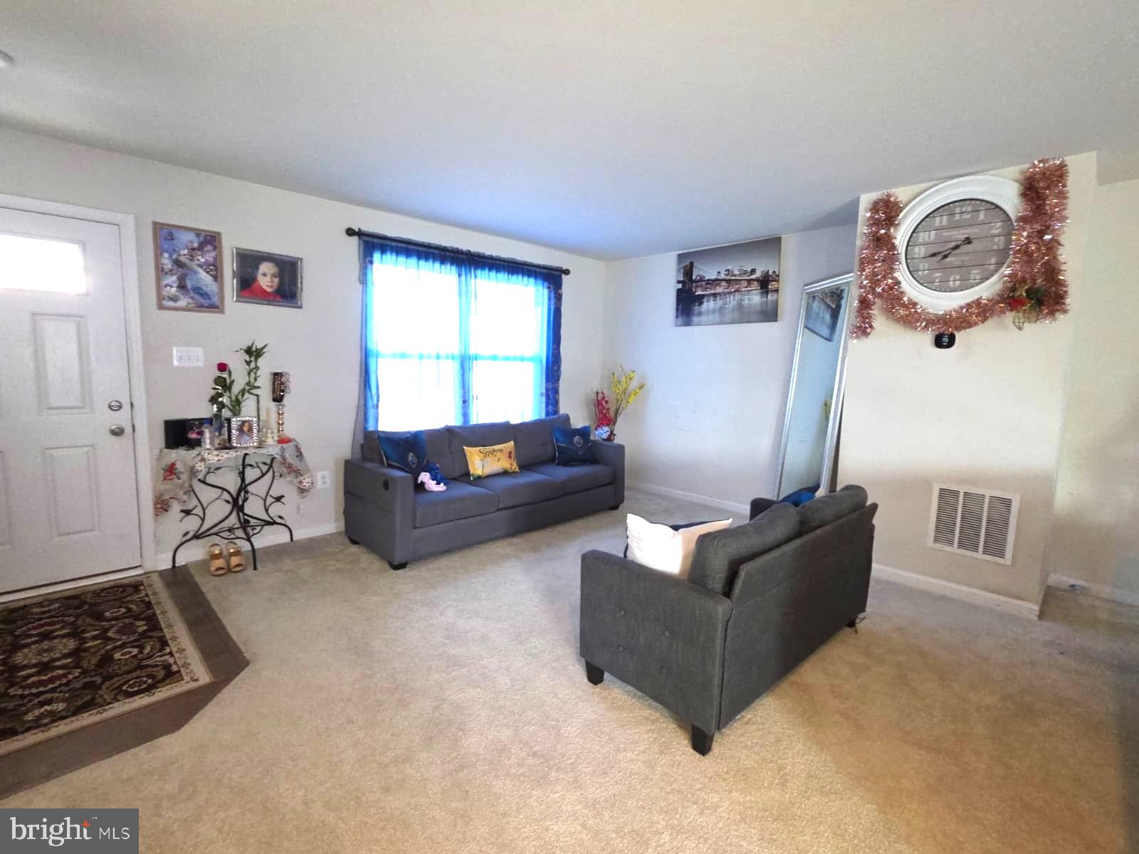 MIDDLETOWN - Residential