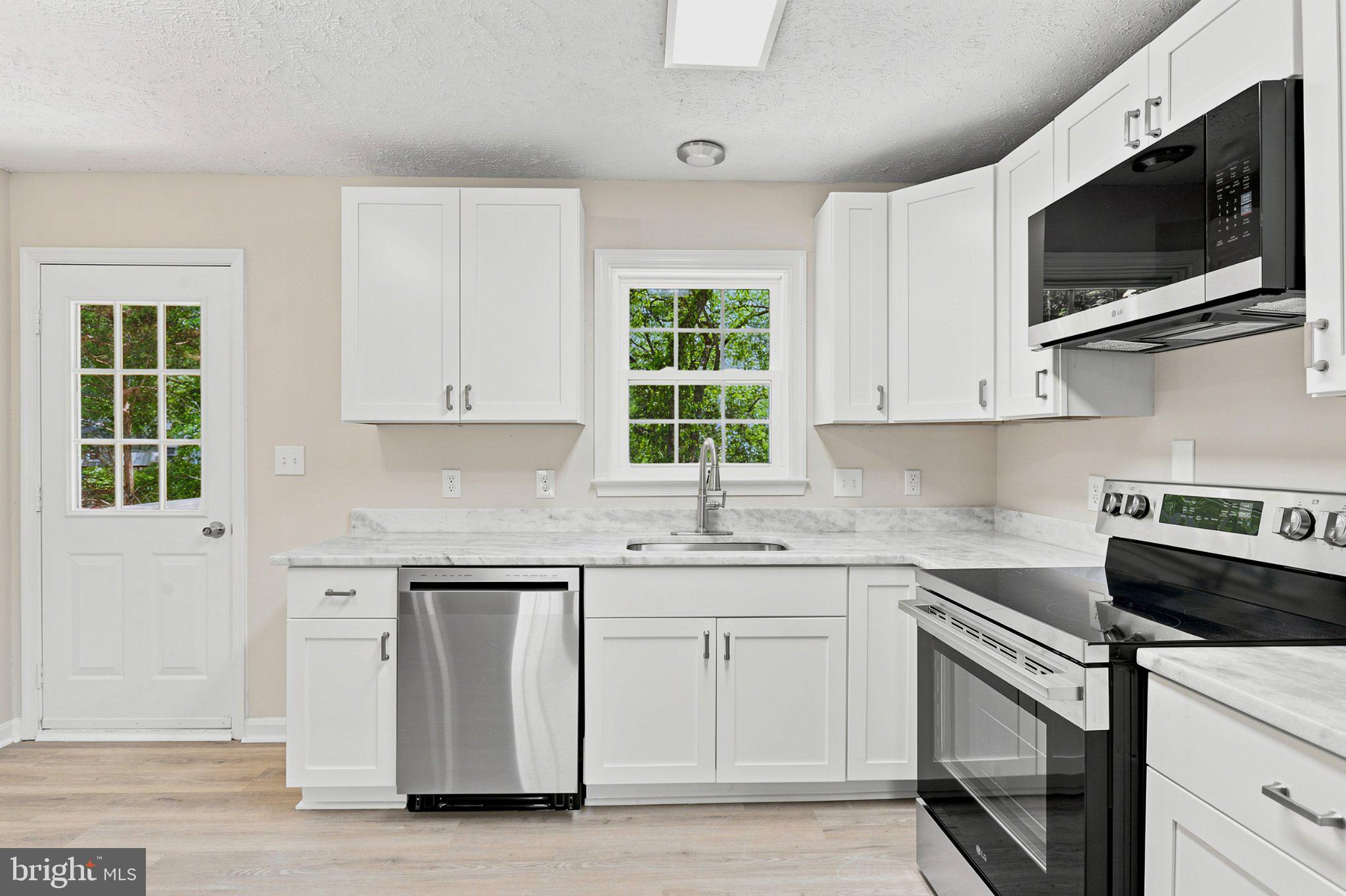 RAINTREE - Residential