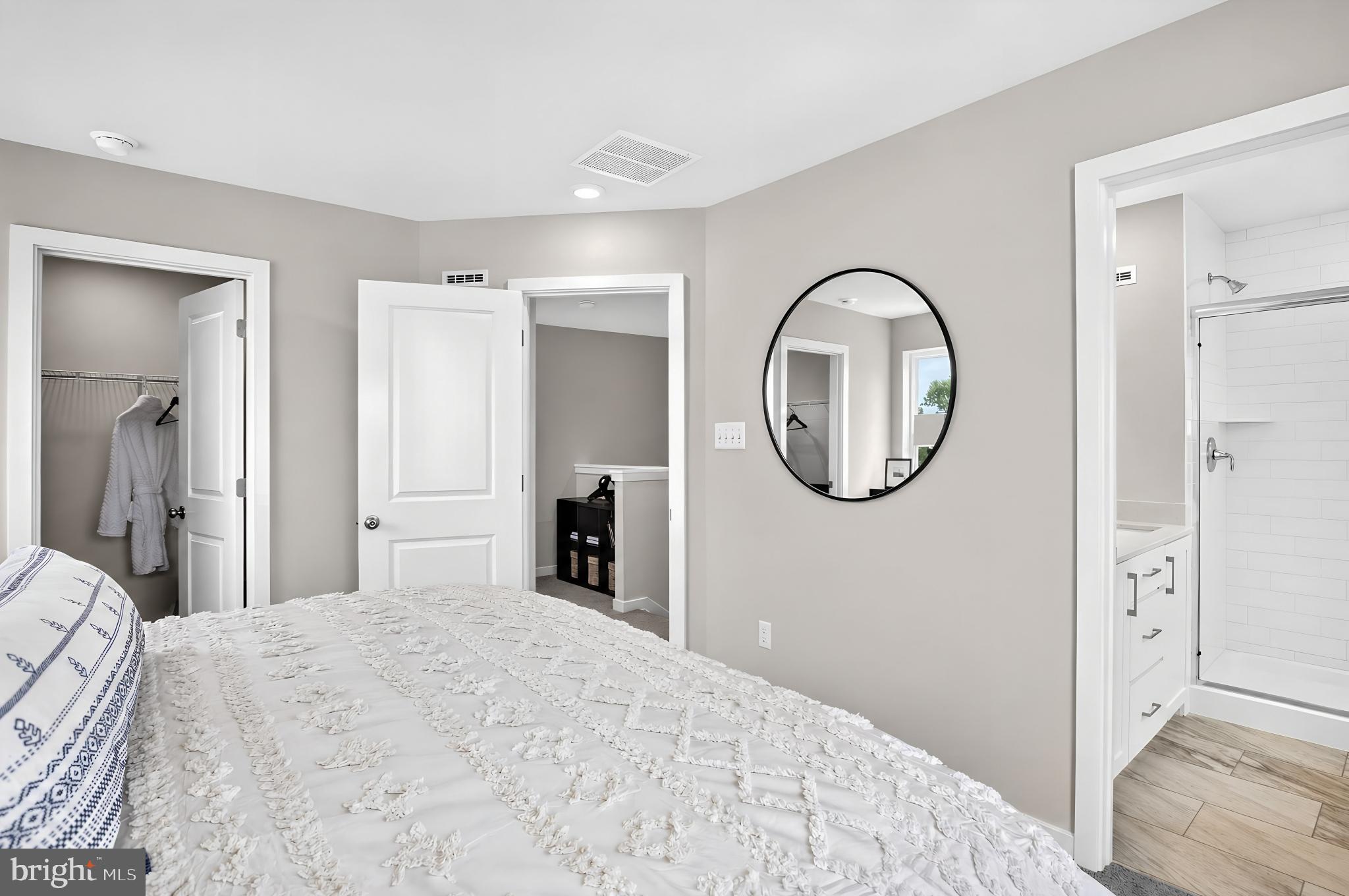 SPRING OAKS - Residential