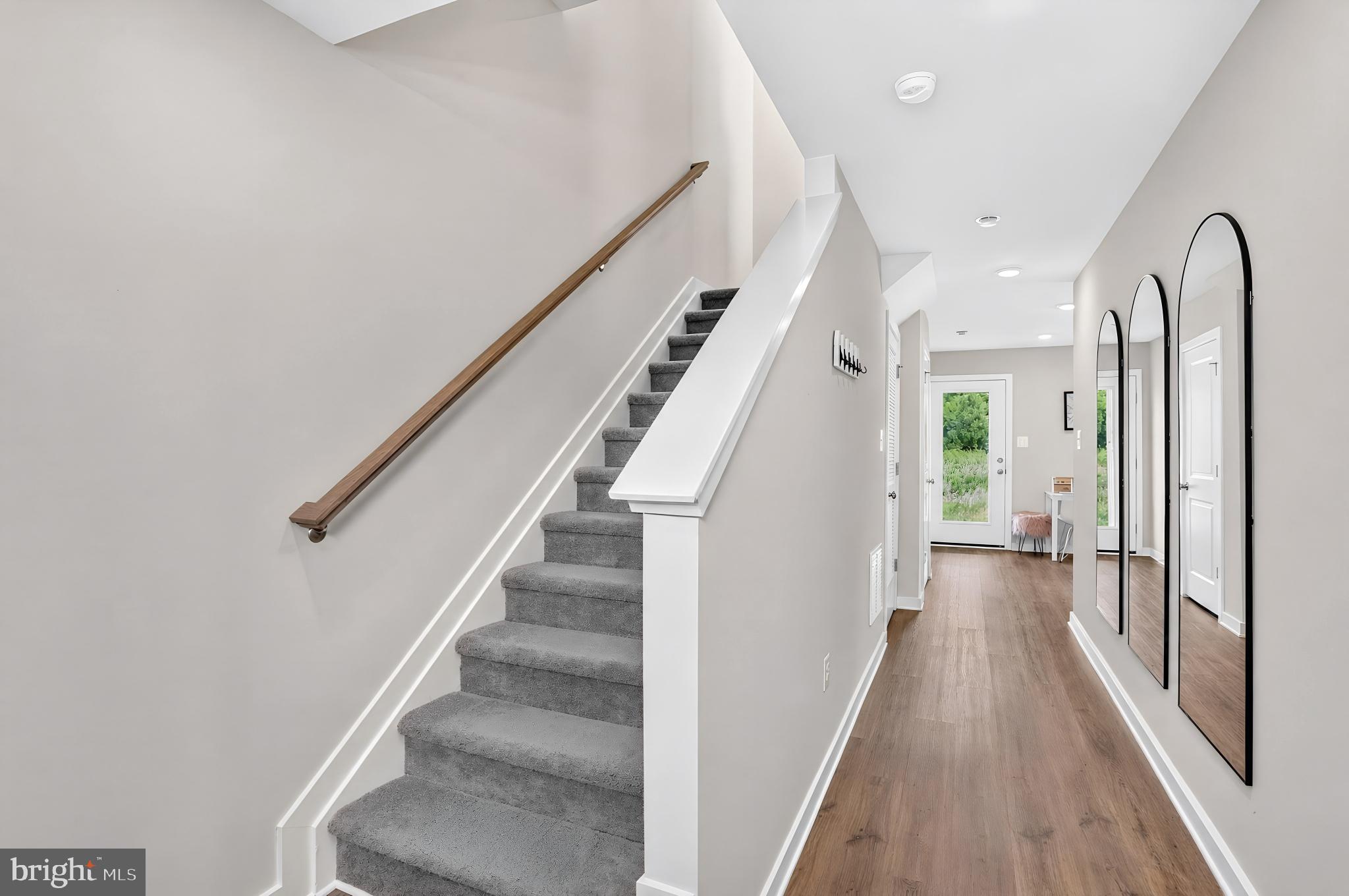 SPRING OAKS - Residential