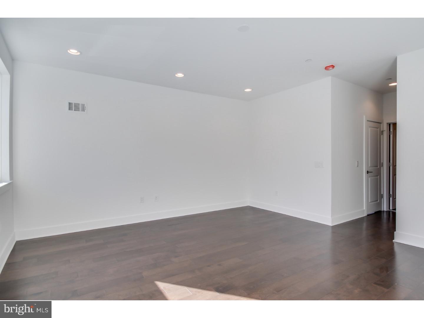 OLDE KENSINGTON - Residential