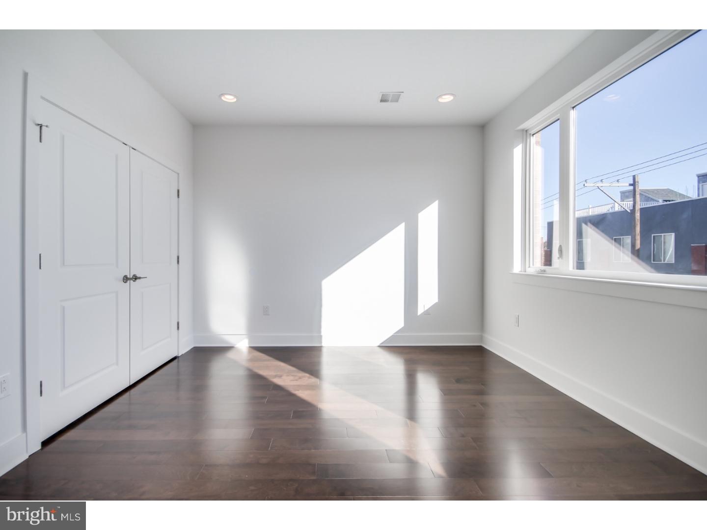 OLDE KENSINGTON - Residential