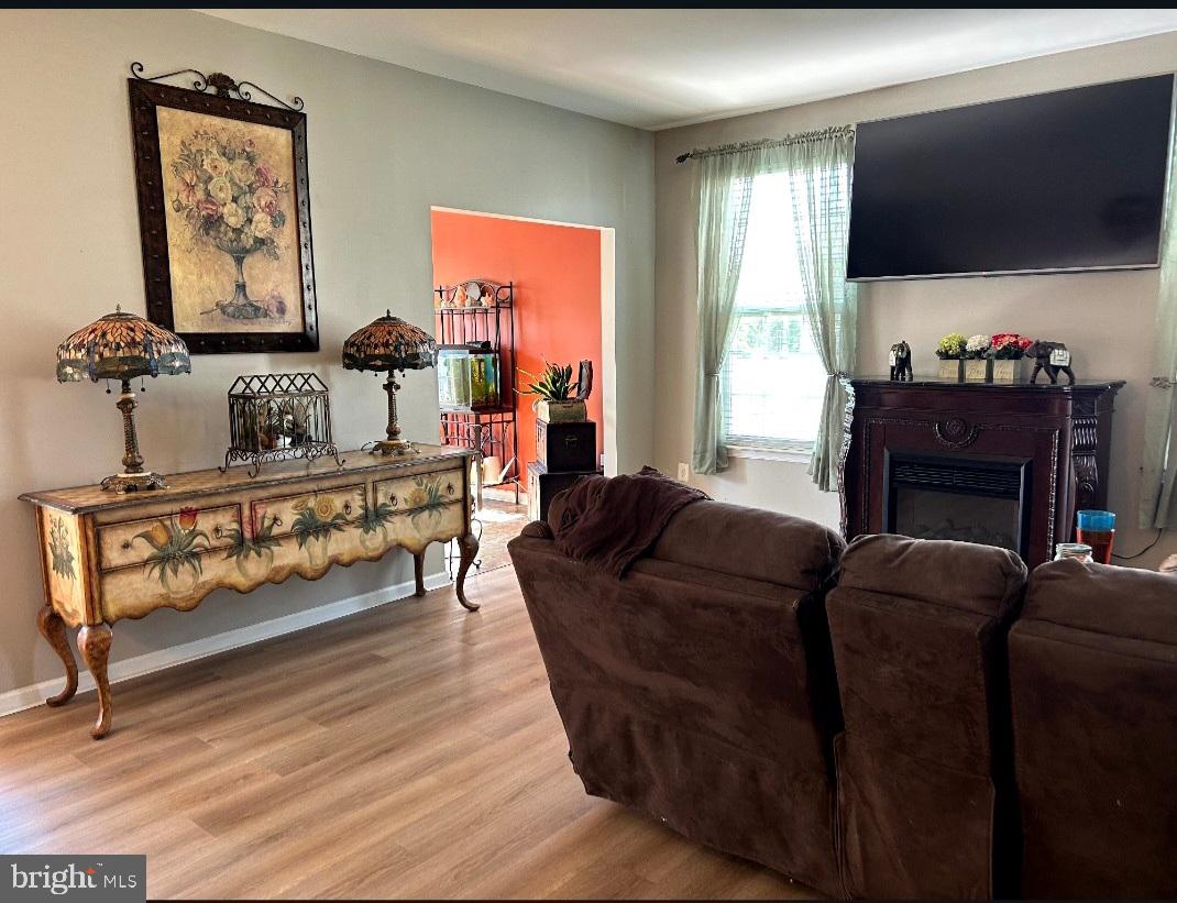 FOUR SEASONS AT SILVER MAPLE - Residential