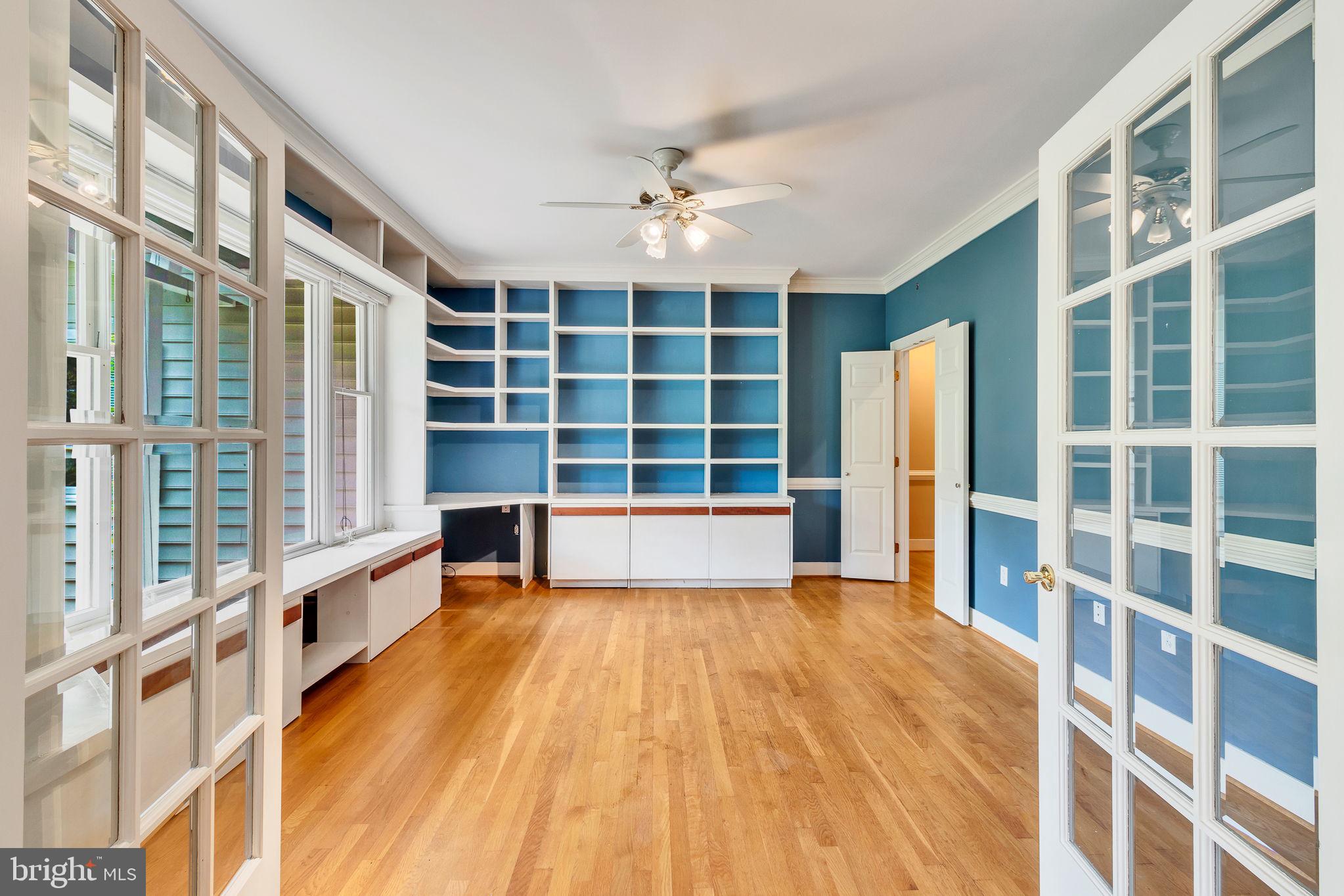 LAGRANGE ESTATES - Residential