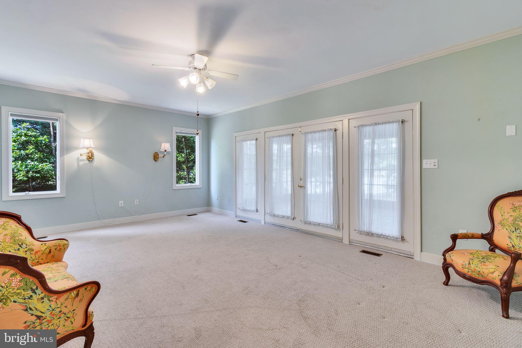 LAGRANGE ESTATES - Residential