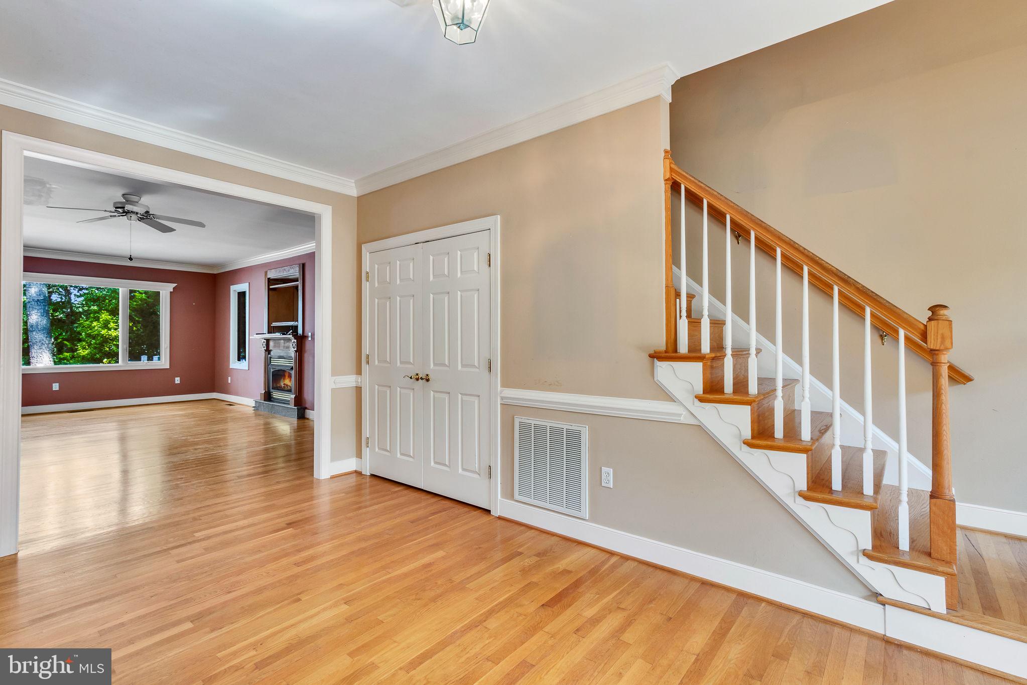 LAGRANGE ESTATES - Residential