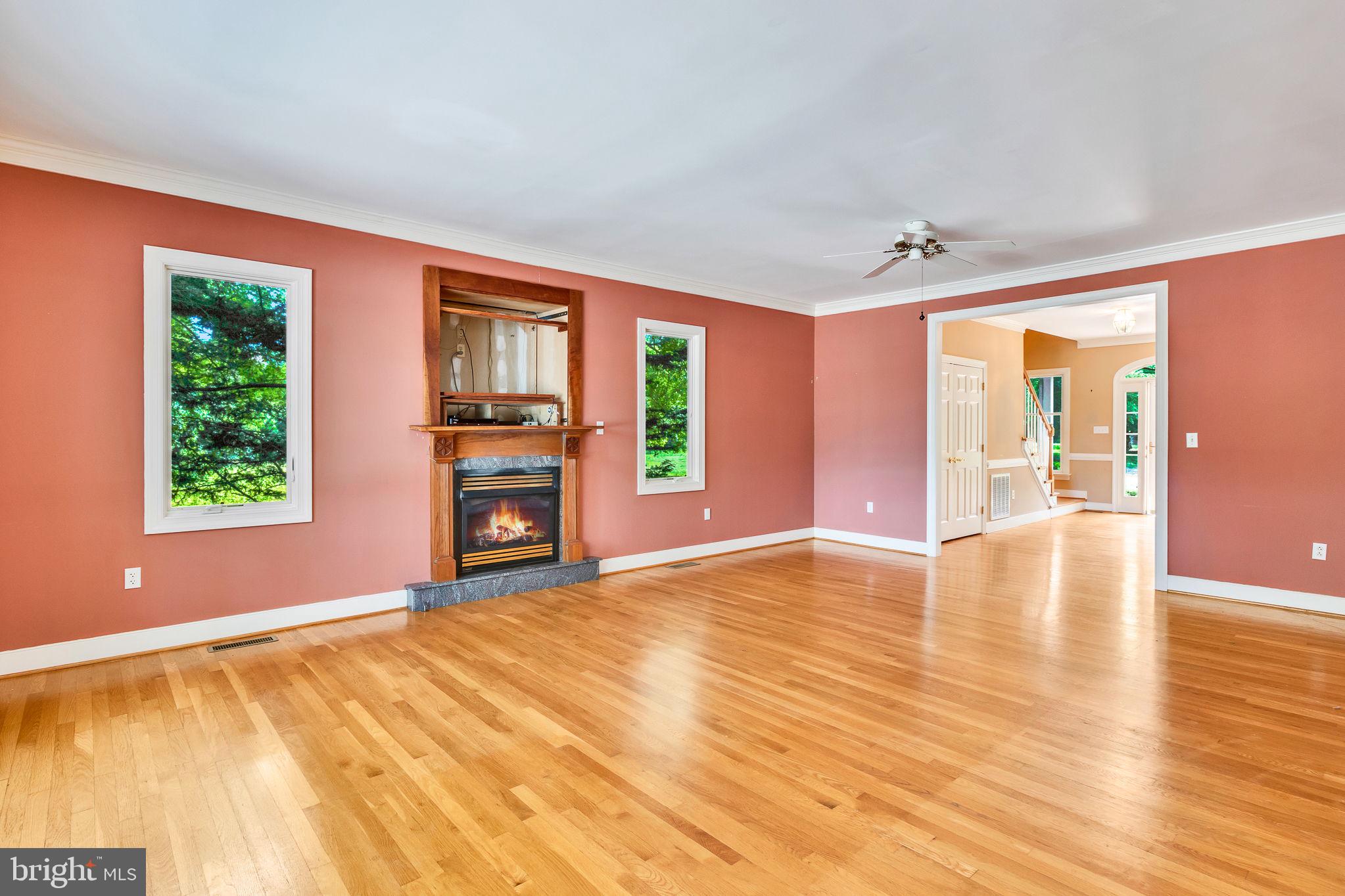 LAGRANGE ESTATES - Residential