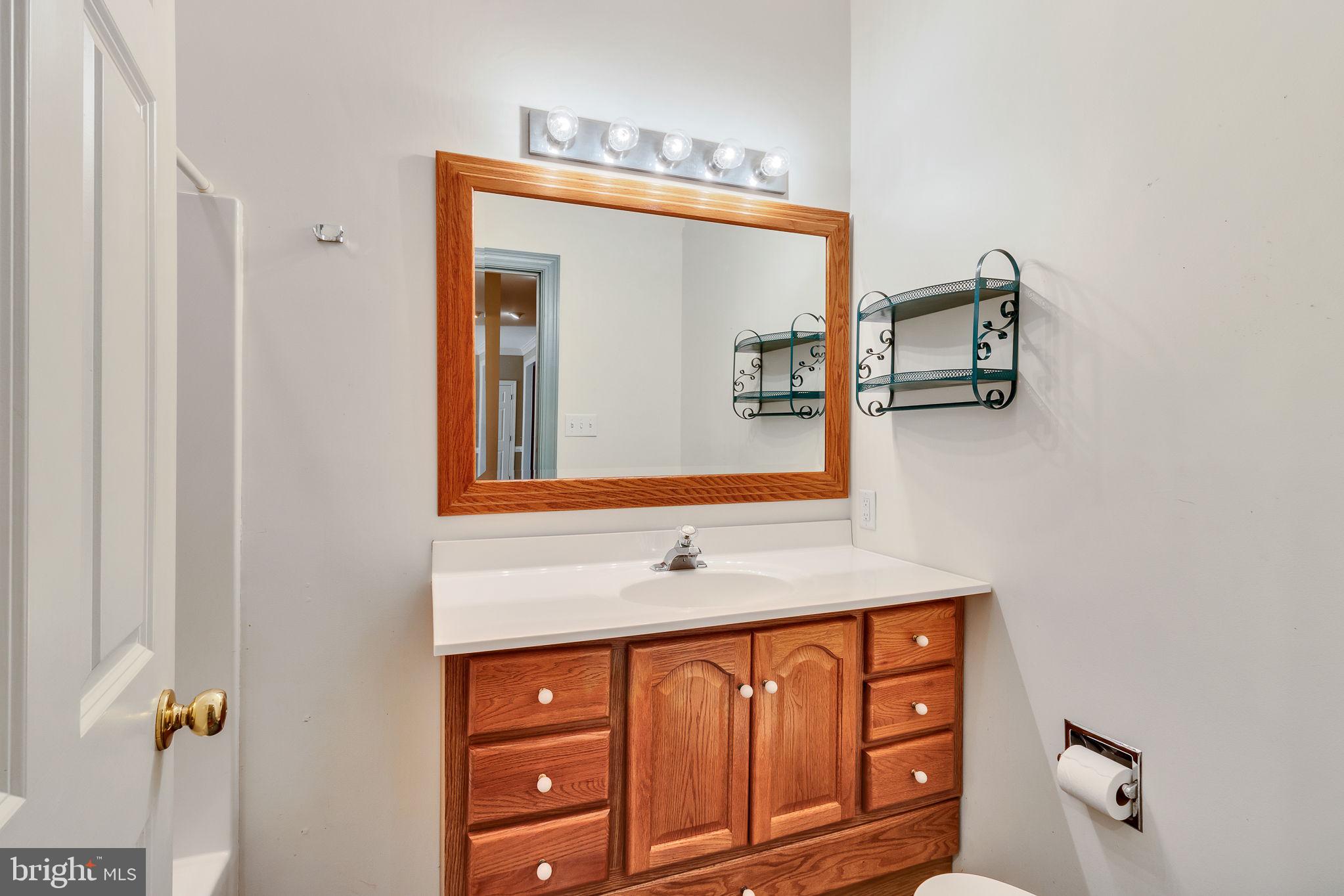 LAGRANGE ESTATES - Residential