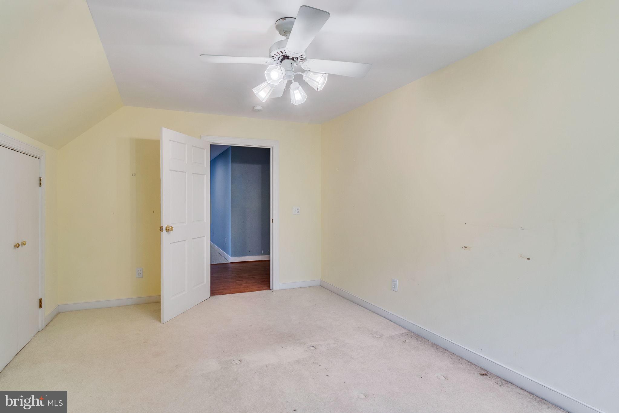 LAGRANGE ESTATES - Residential