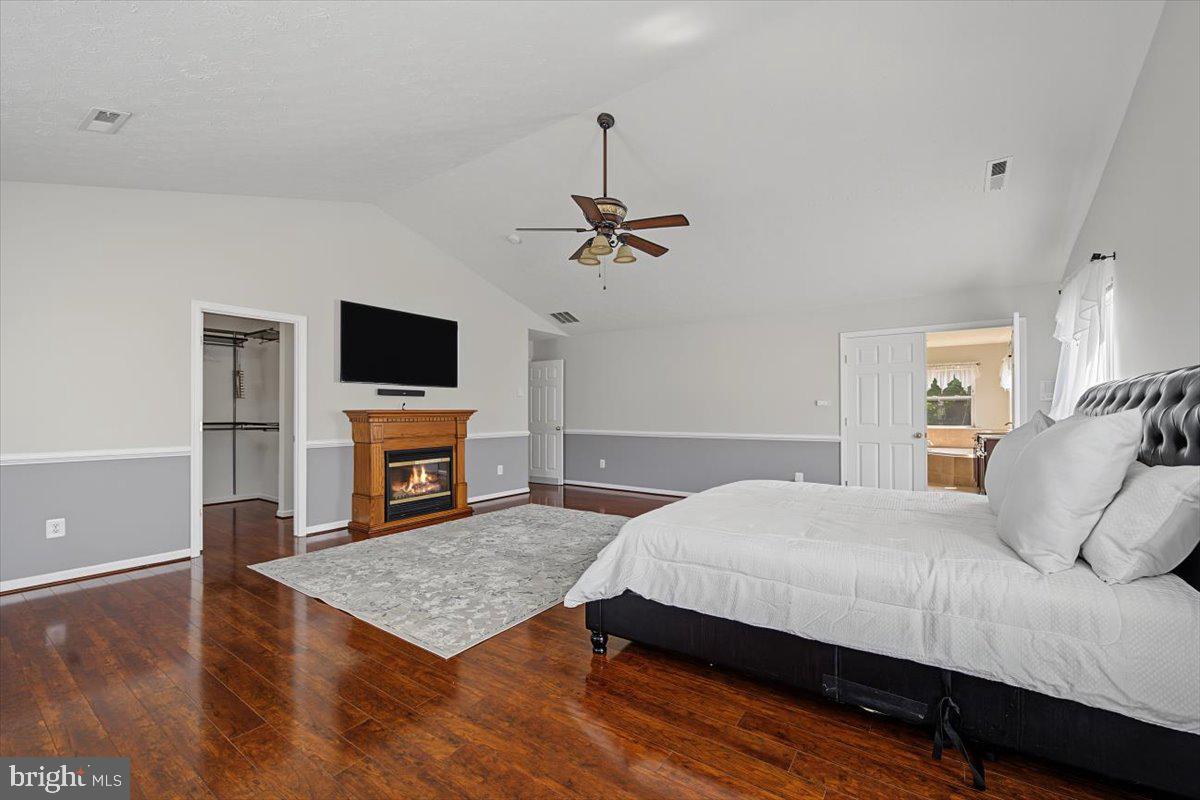 TOWNSEND VILLAGE IL - Residential