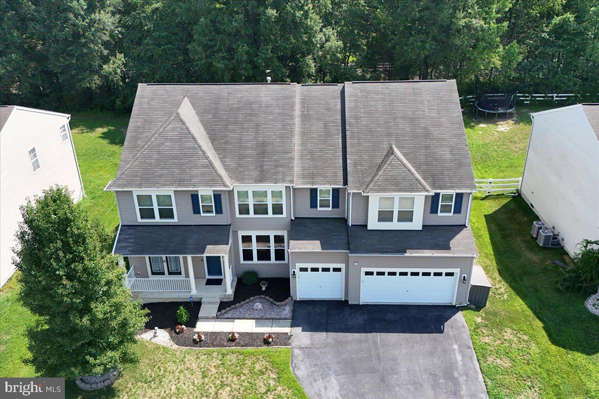 TOWNSEND VILLAGE IL - Residential