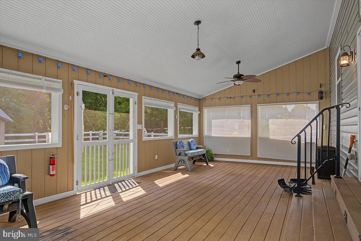 TOWNSEND VILLAGE IL - Residential