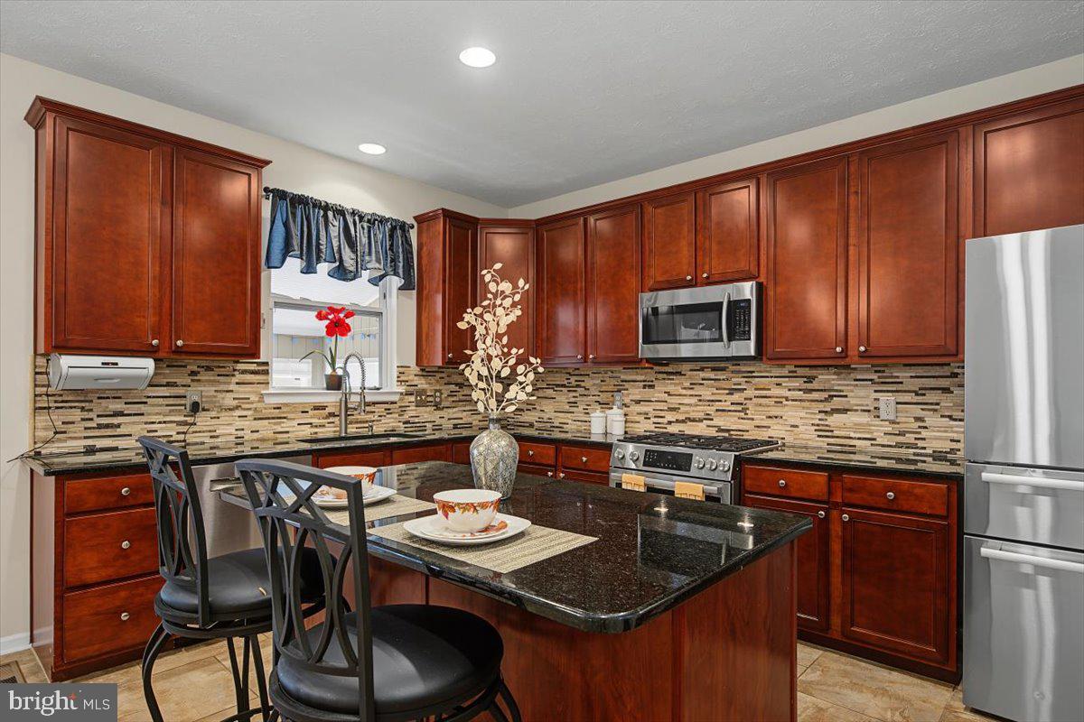 TOWNSEND VILLAGE IL - Residential