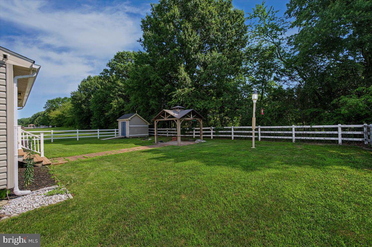TOWNSEND VILLAGE IL - Residential