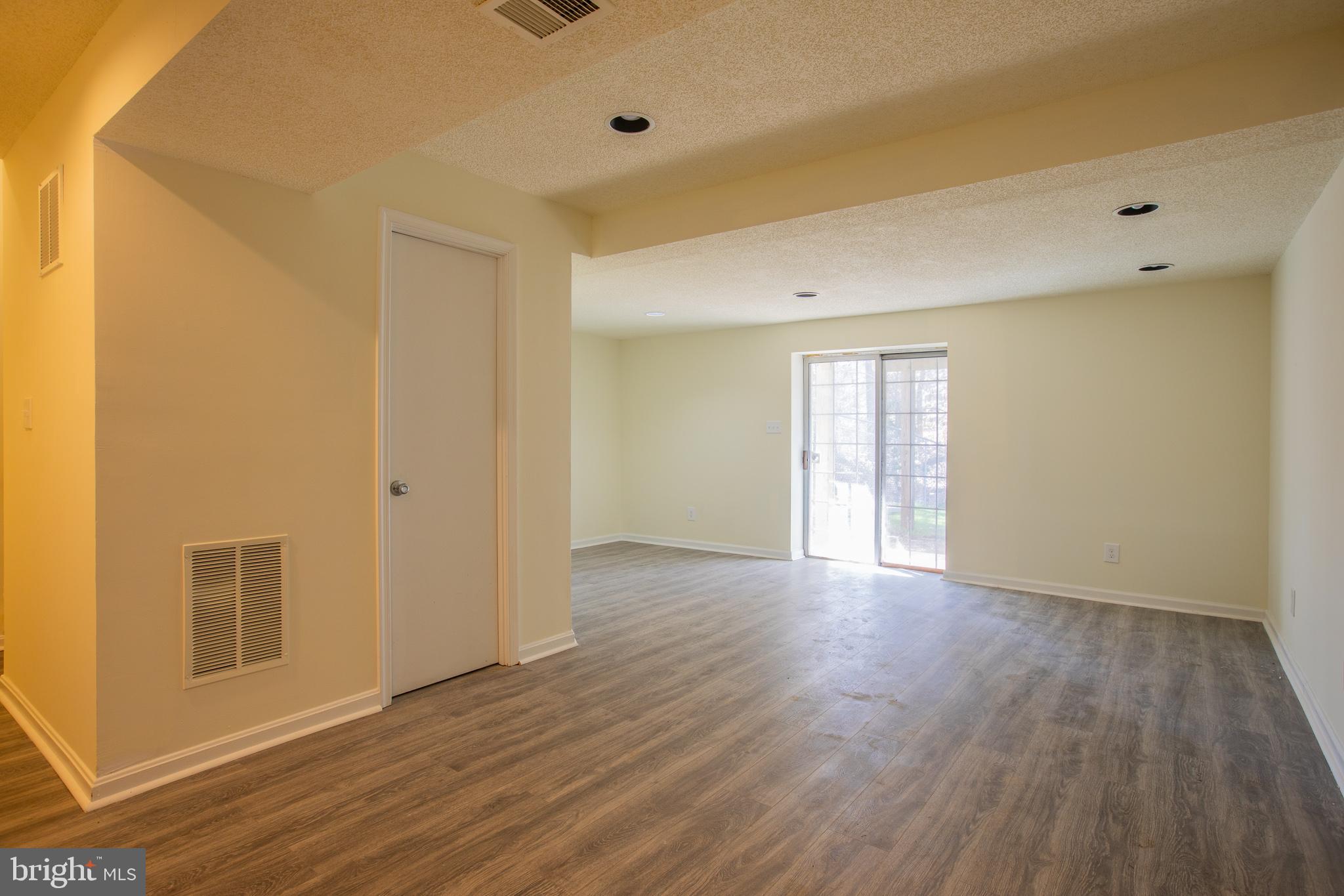 SUMMERFIELD - Residential Lease