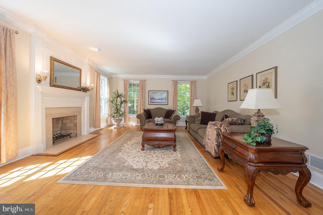 SPRING MEADOW FARM - Residential