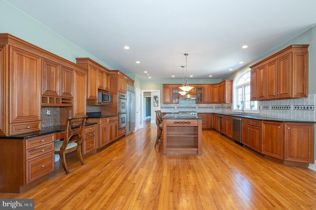 SPRING MEADOW FARM - Residential