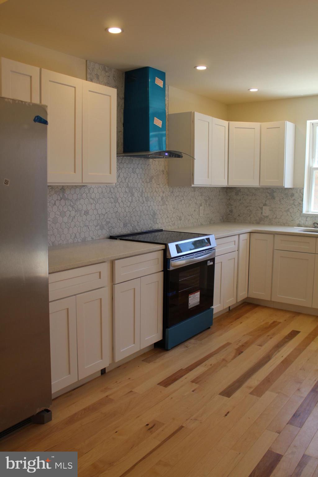 PORT RICHMOND - Residential