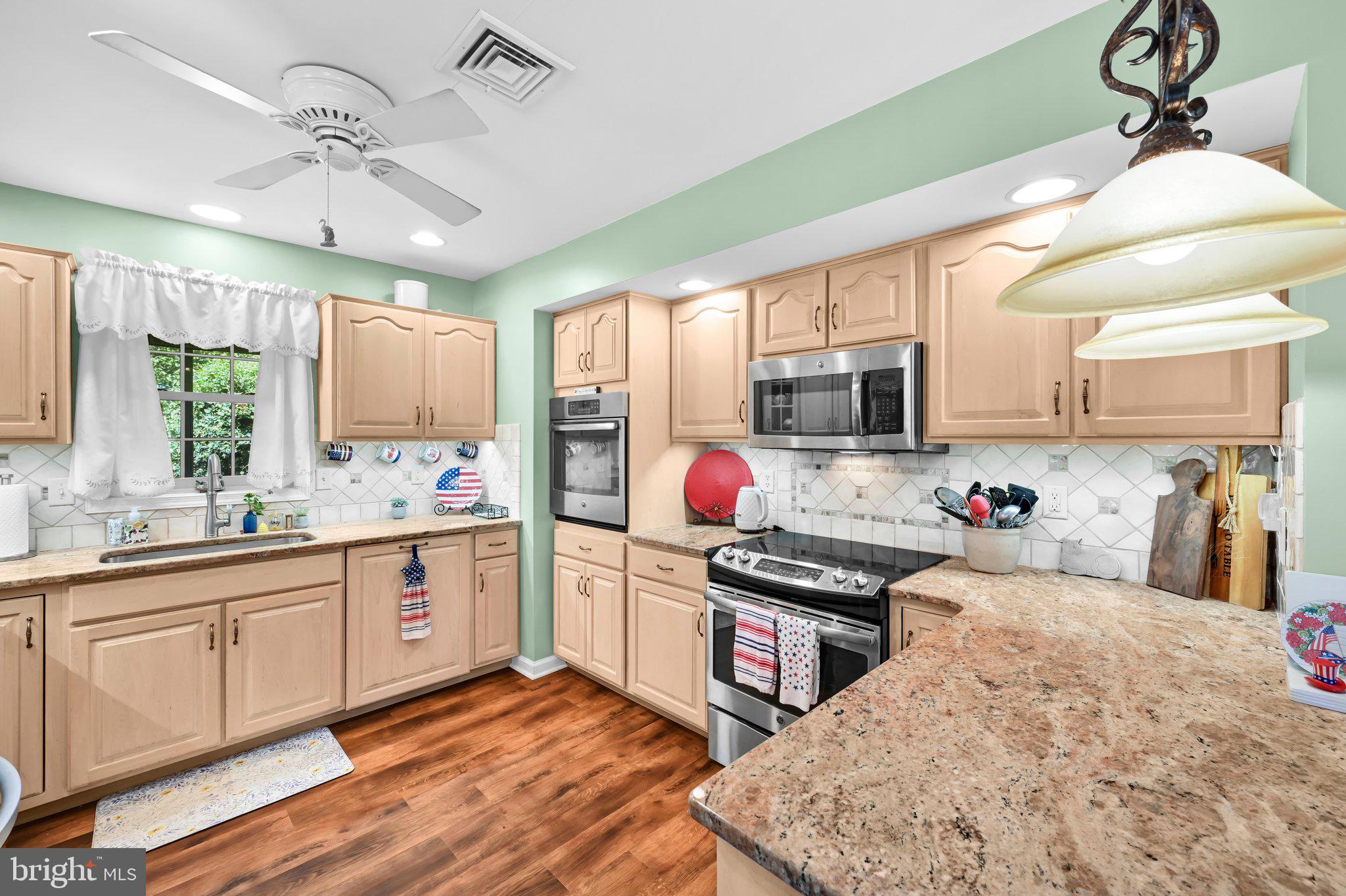 BROOKSHIRE - Residential