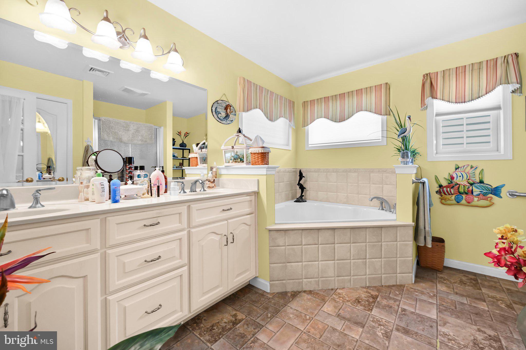 BROOKSHIRE - Residential