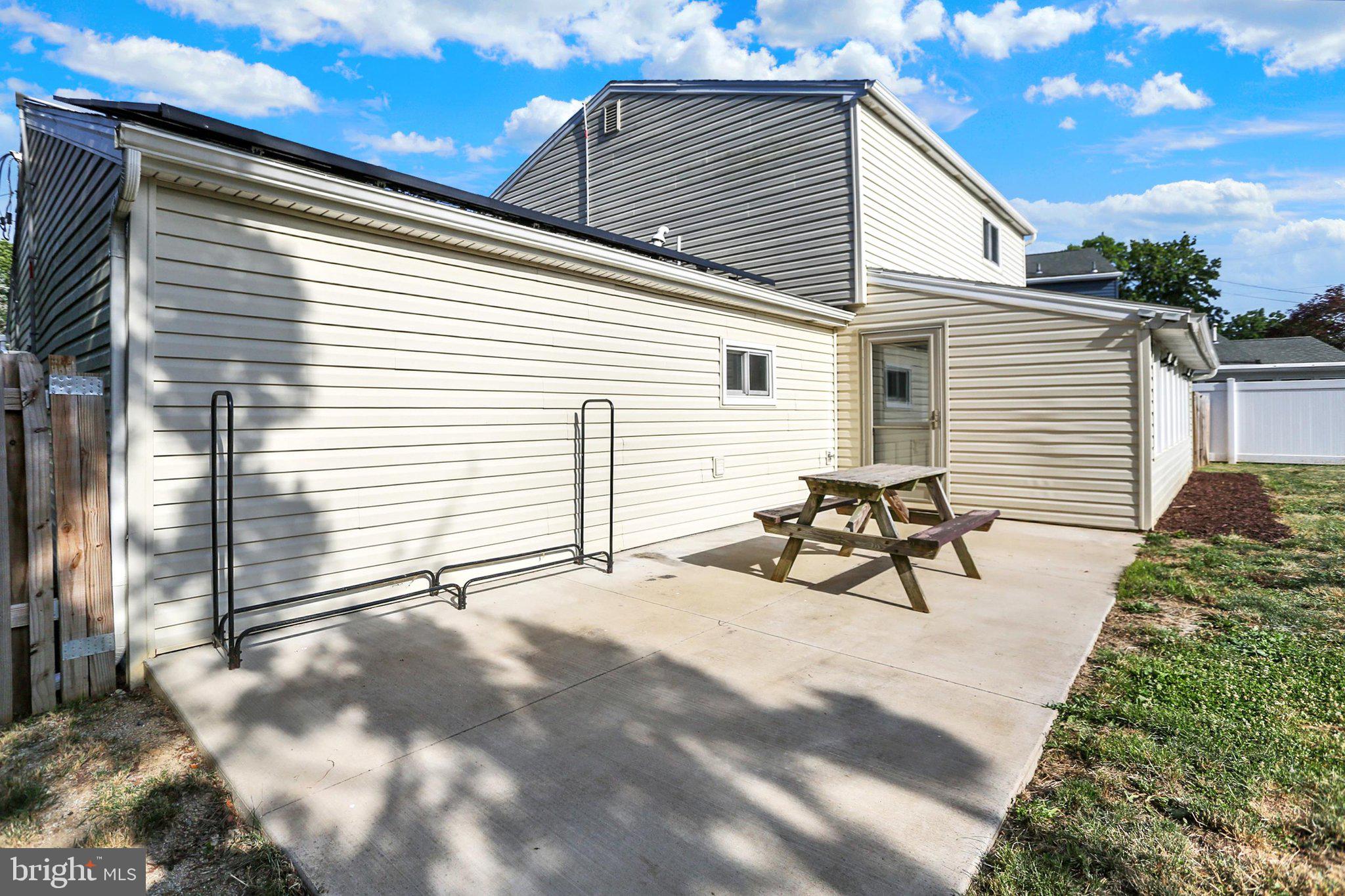 MECHANICSBURG - Residential