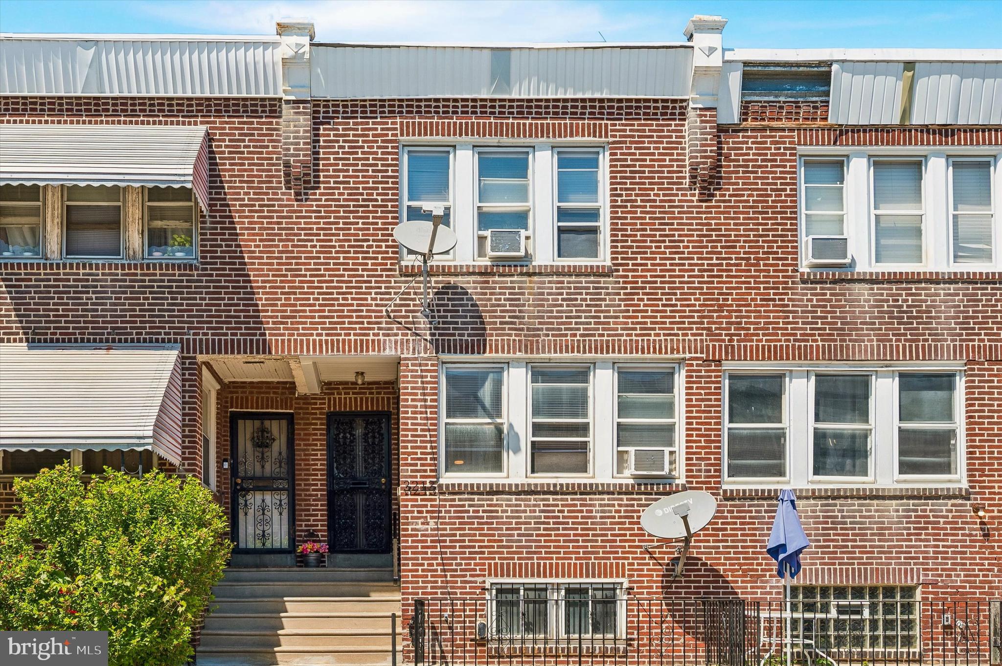 EAST FALLS - Residential
