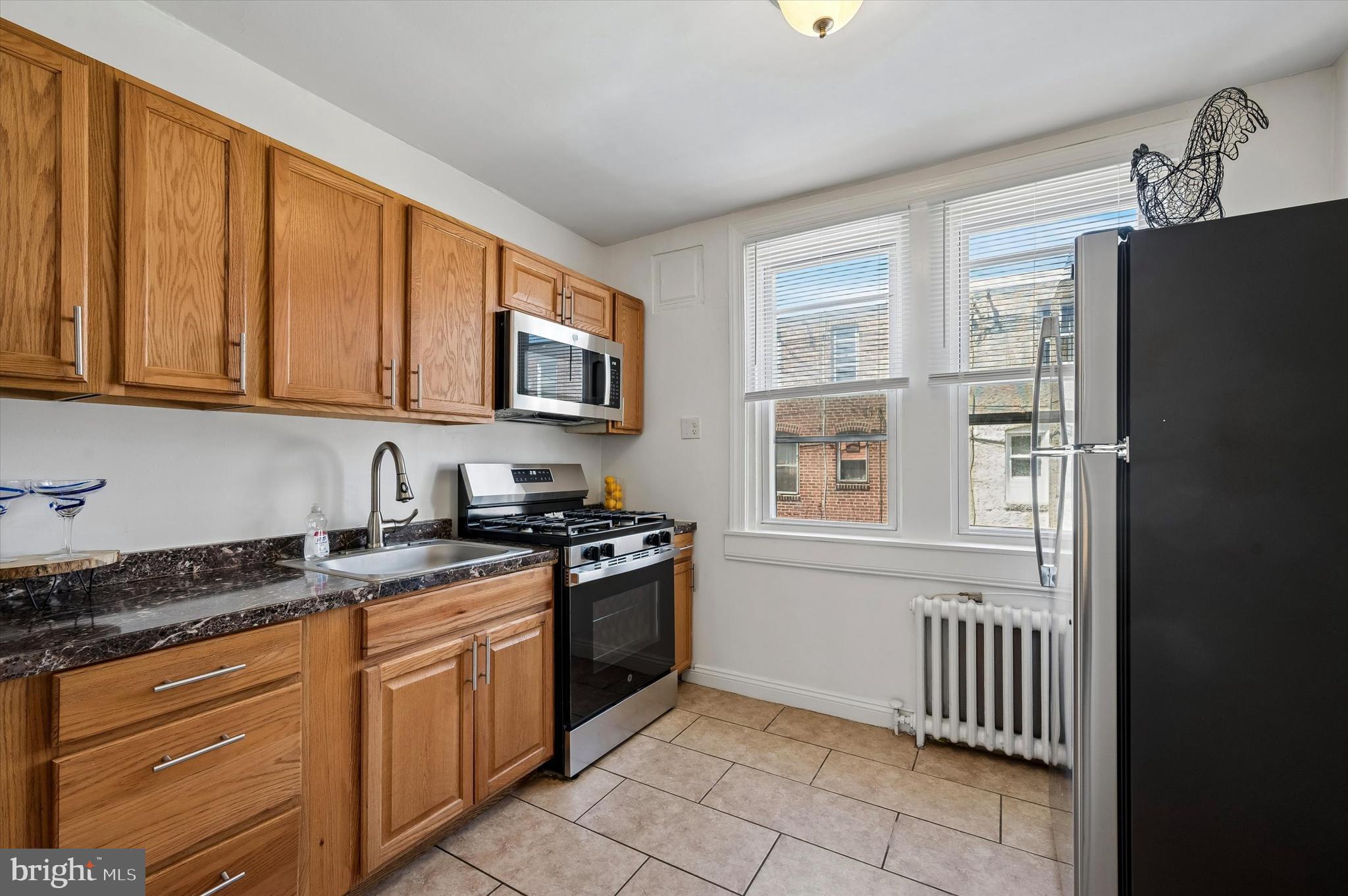 EAST FALLS - Residential