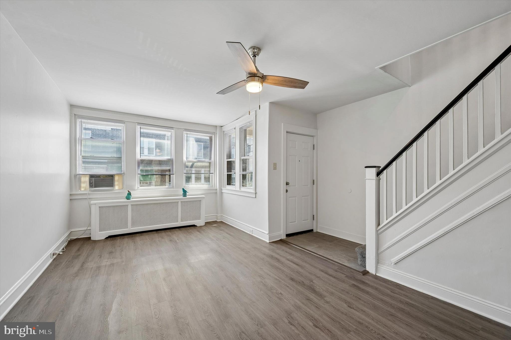 EAST FALLS - Residential