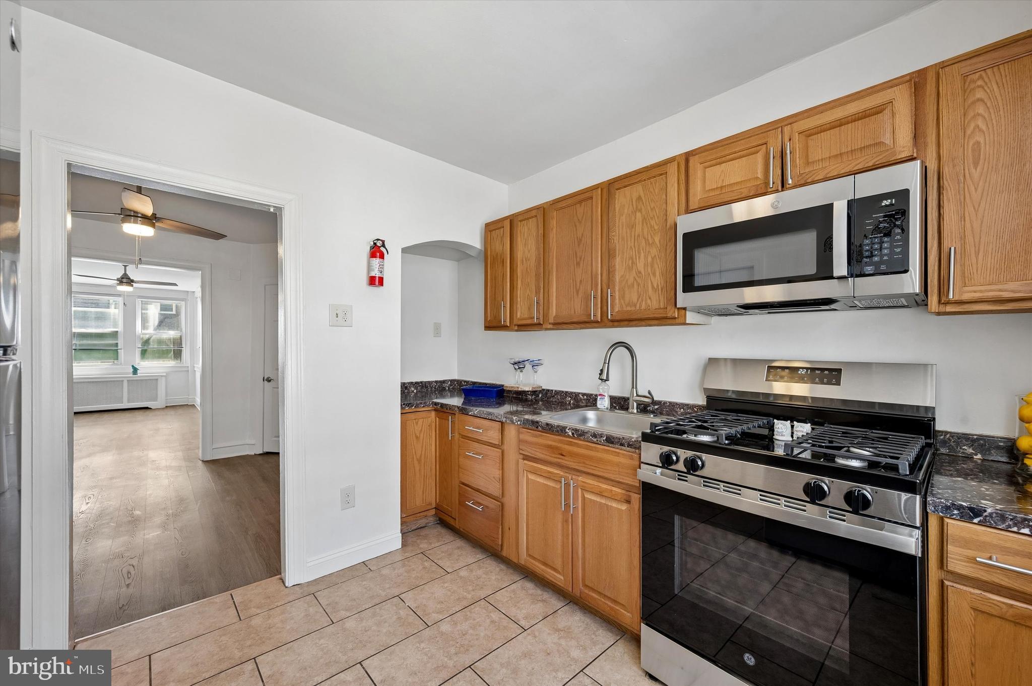 EAST FALLS - Residential