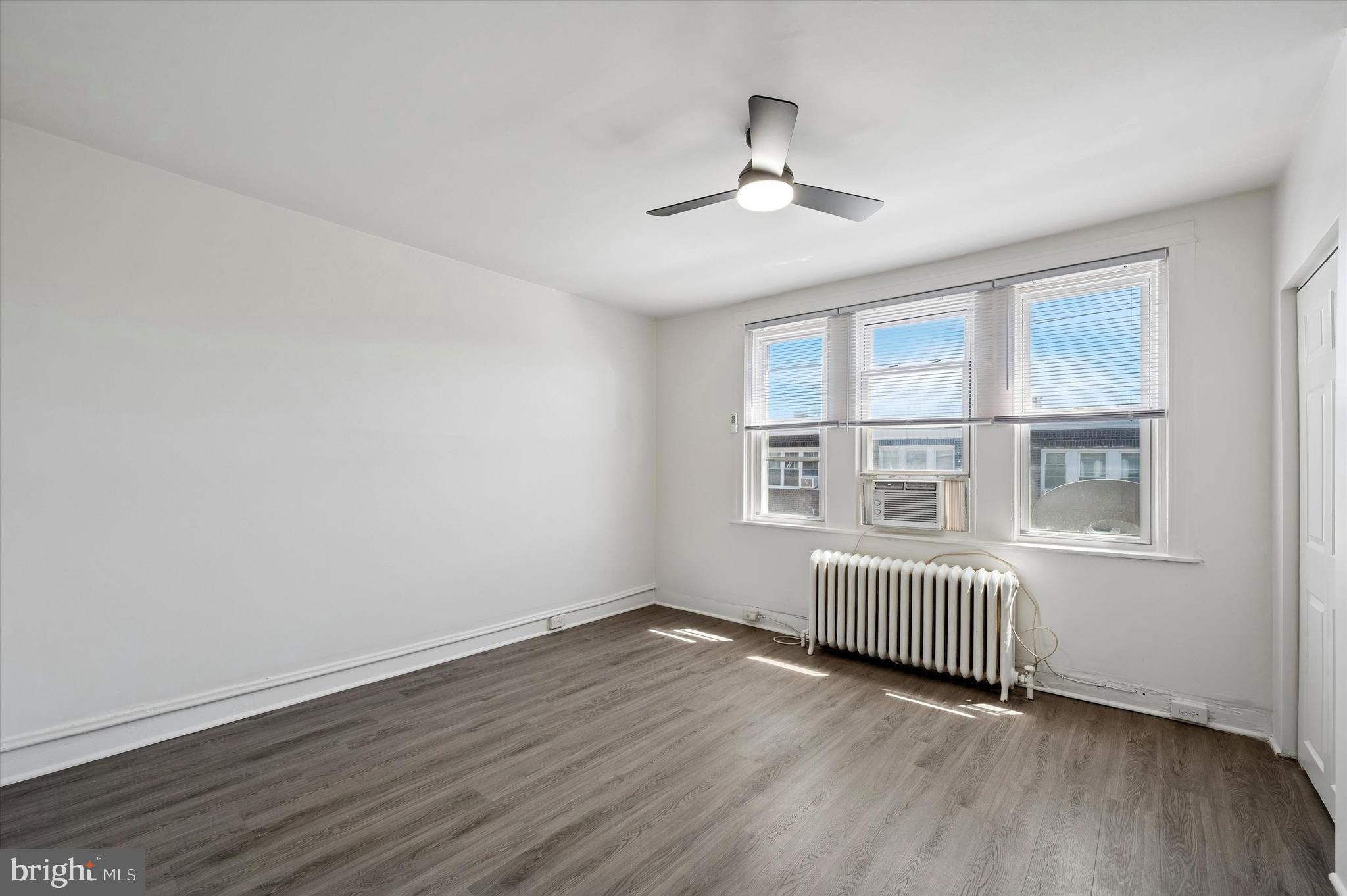 EAST FALLS - Residential