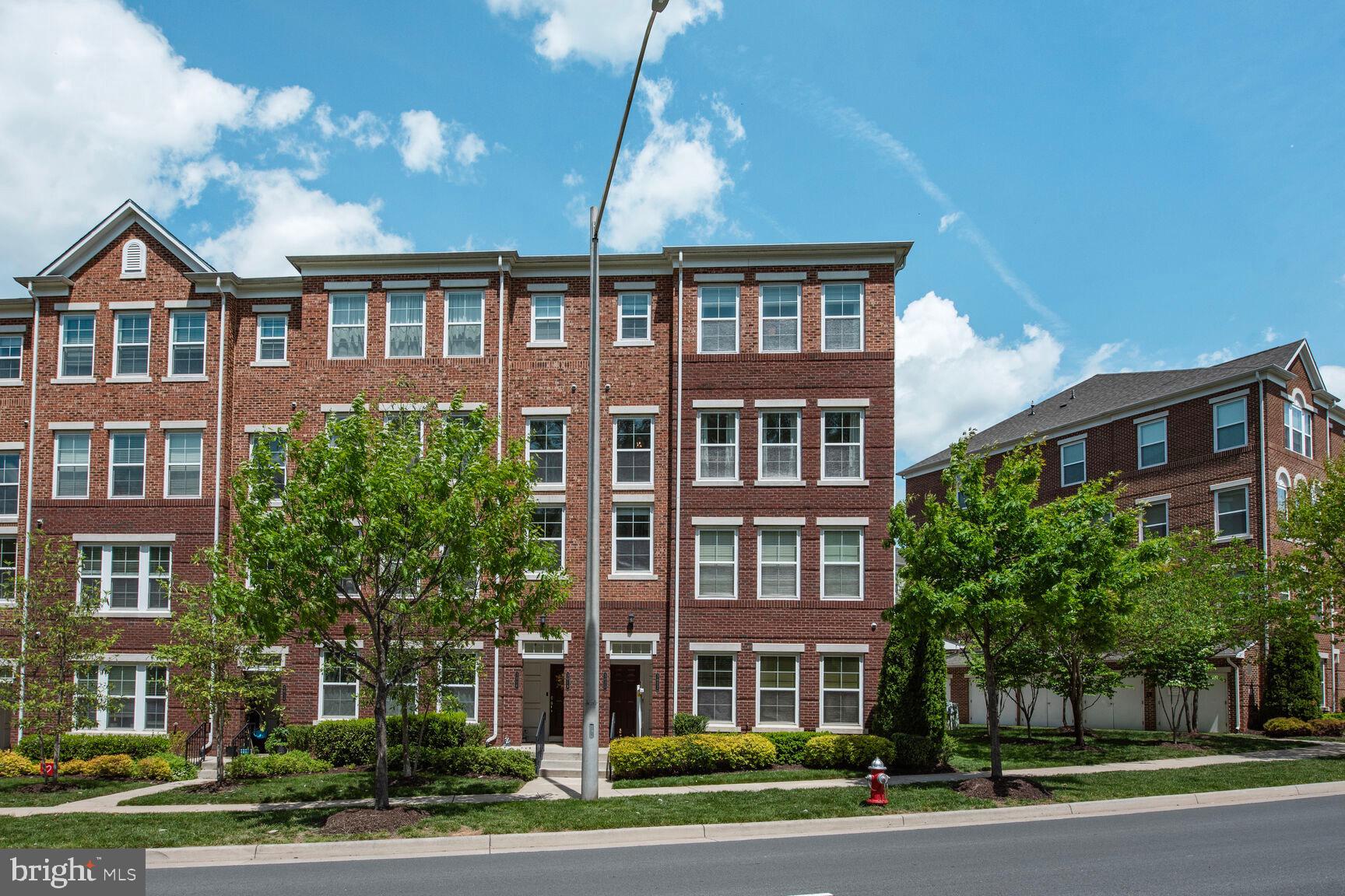 LOFTS AT METROWEST - Residential