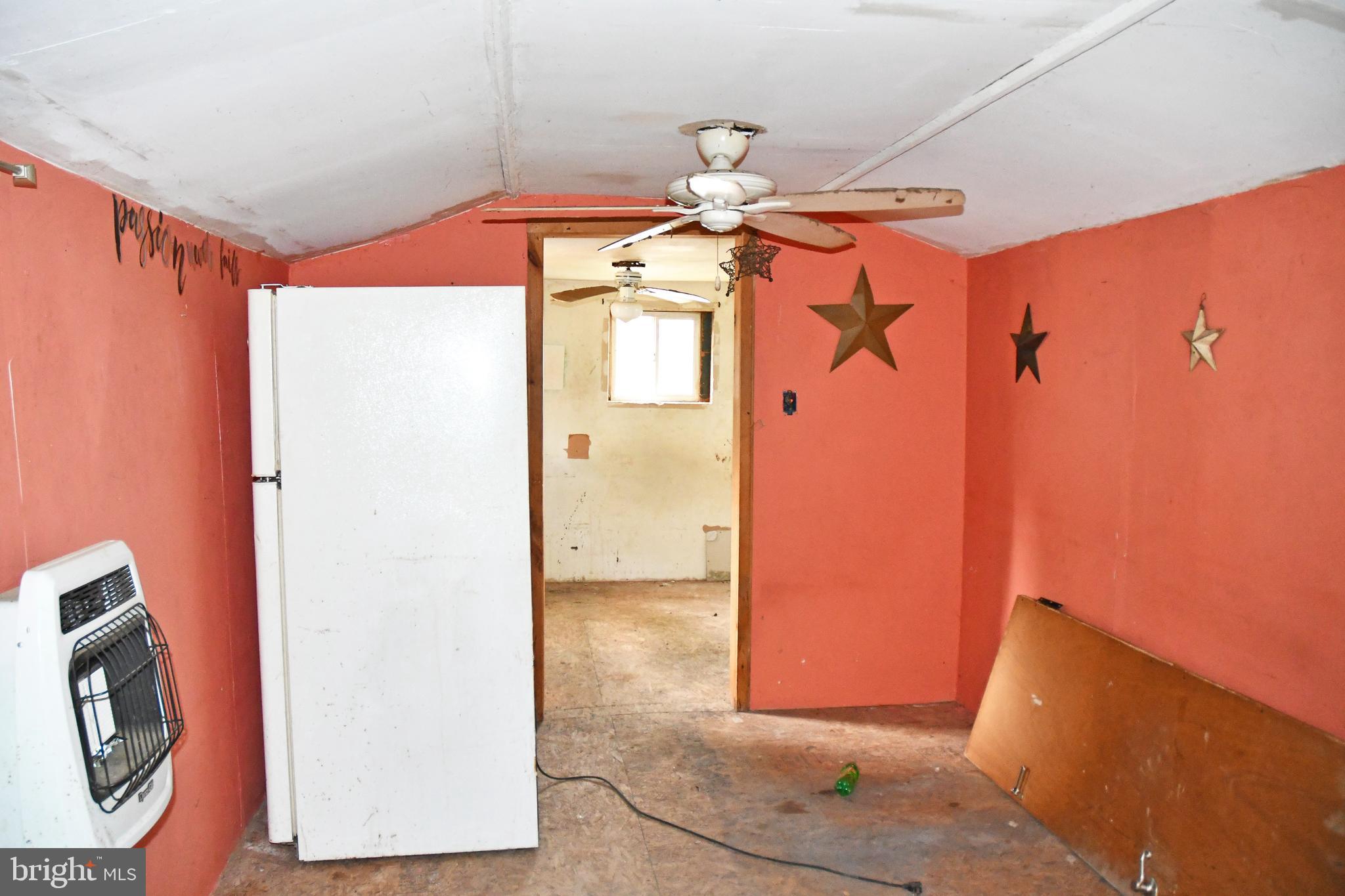 CRYSTAL BEACH MANOR - Residential