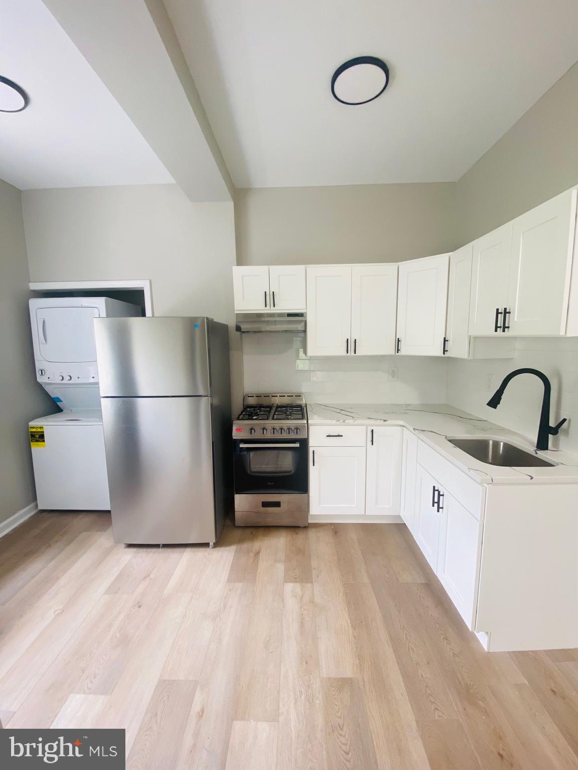 AVAILABLE NOW!

We have a beautiful 1 bedroom, 1 bath first-floor modern apartment available for move-in!  This renovated apartment on a beautiful street in Overbrook offers a modern open kitchen, washer/dryer in the unit, hardwood flooring, tons of natural light, and much more! Schedule your showing today! Close to University City, City Line Ave, the Airport, CHOP, PENN, Drexel, and much more! First last and security to move in. $45 application fee. Tenants pay for water, gas, electricity, cable/wifi