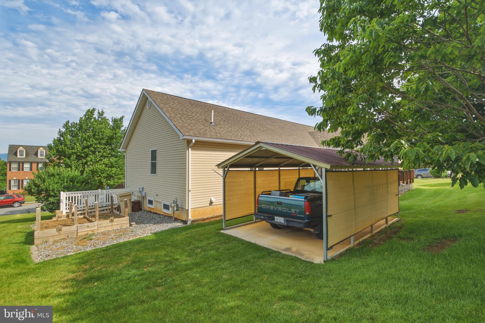 WOODLAWN ESTATES - Residential