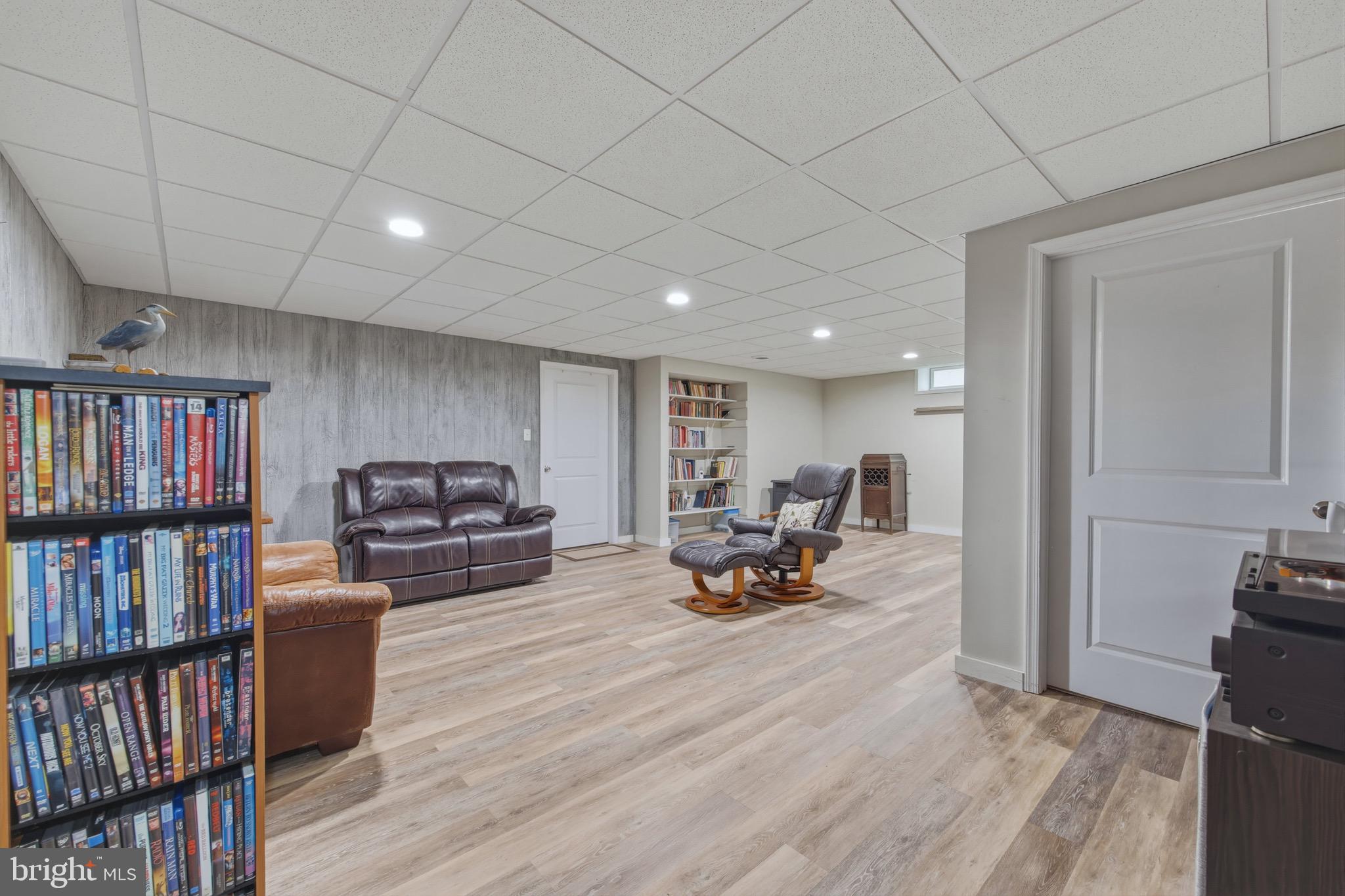 WOODLAWN ESTATES - Residential