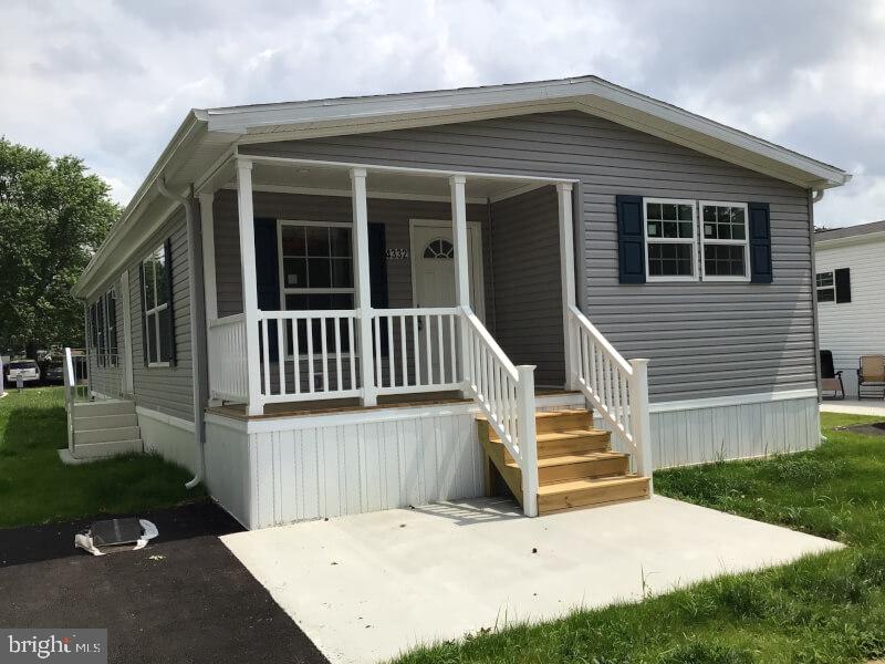 PENNWOOD CROSSING - Residential