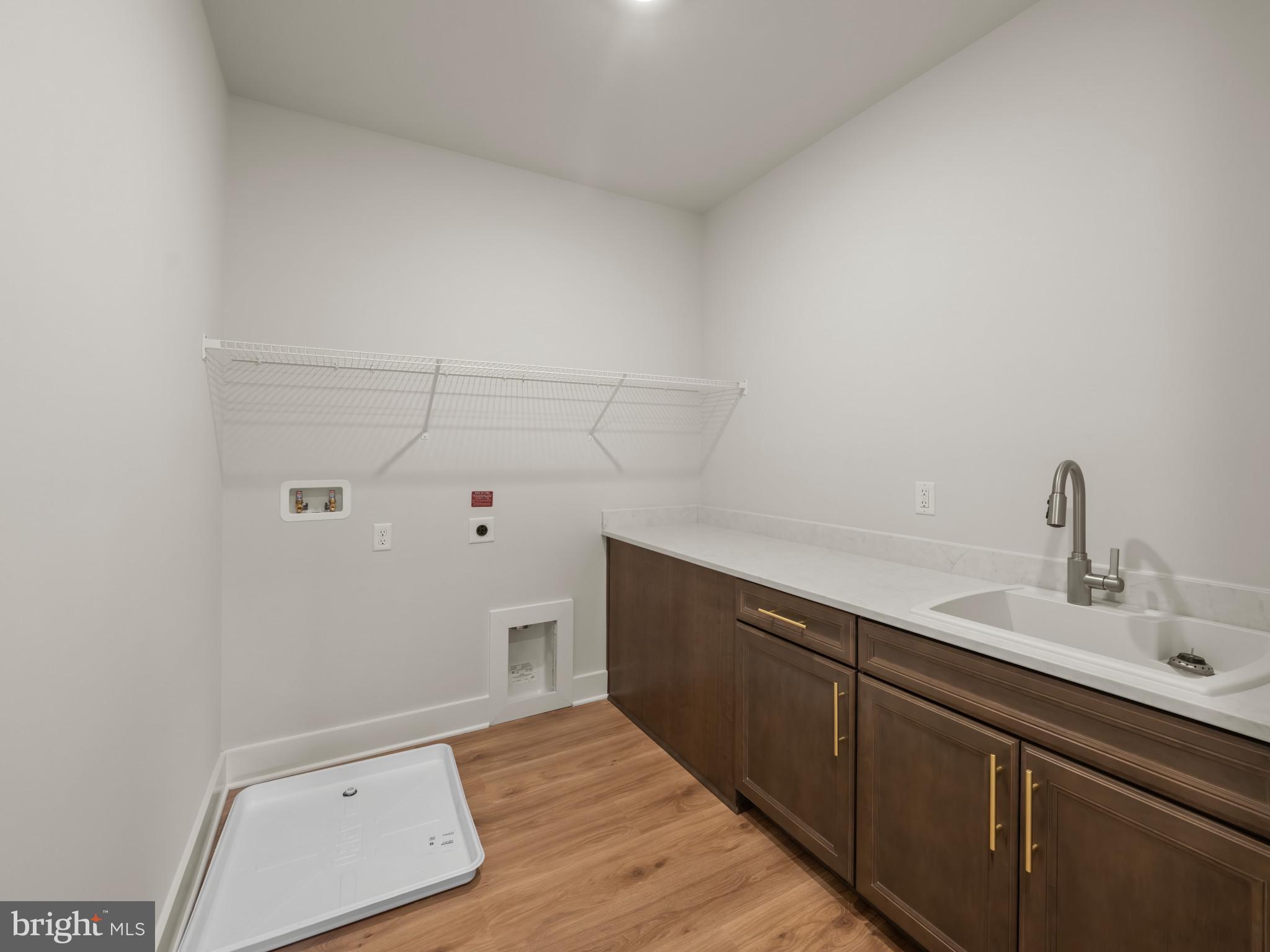 COLLINGWOOD CHASE - Residential