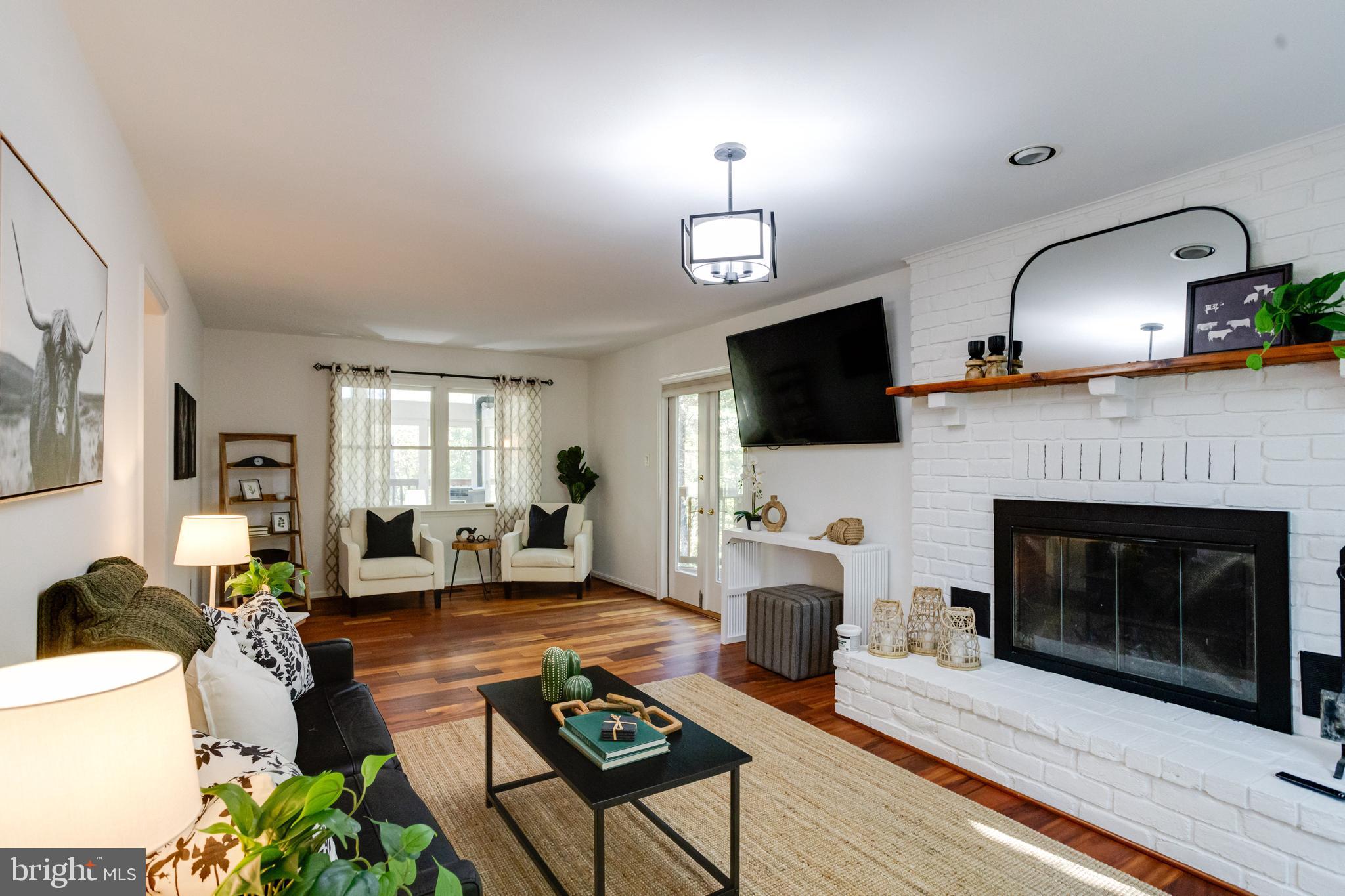 FREELAND - Residential